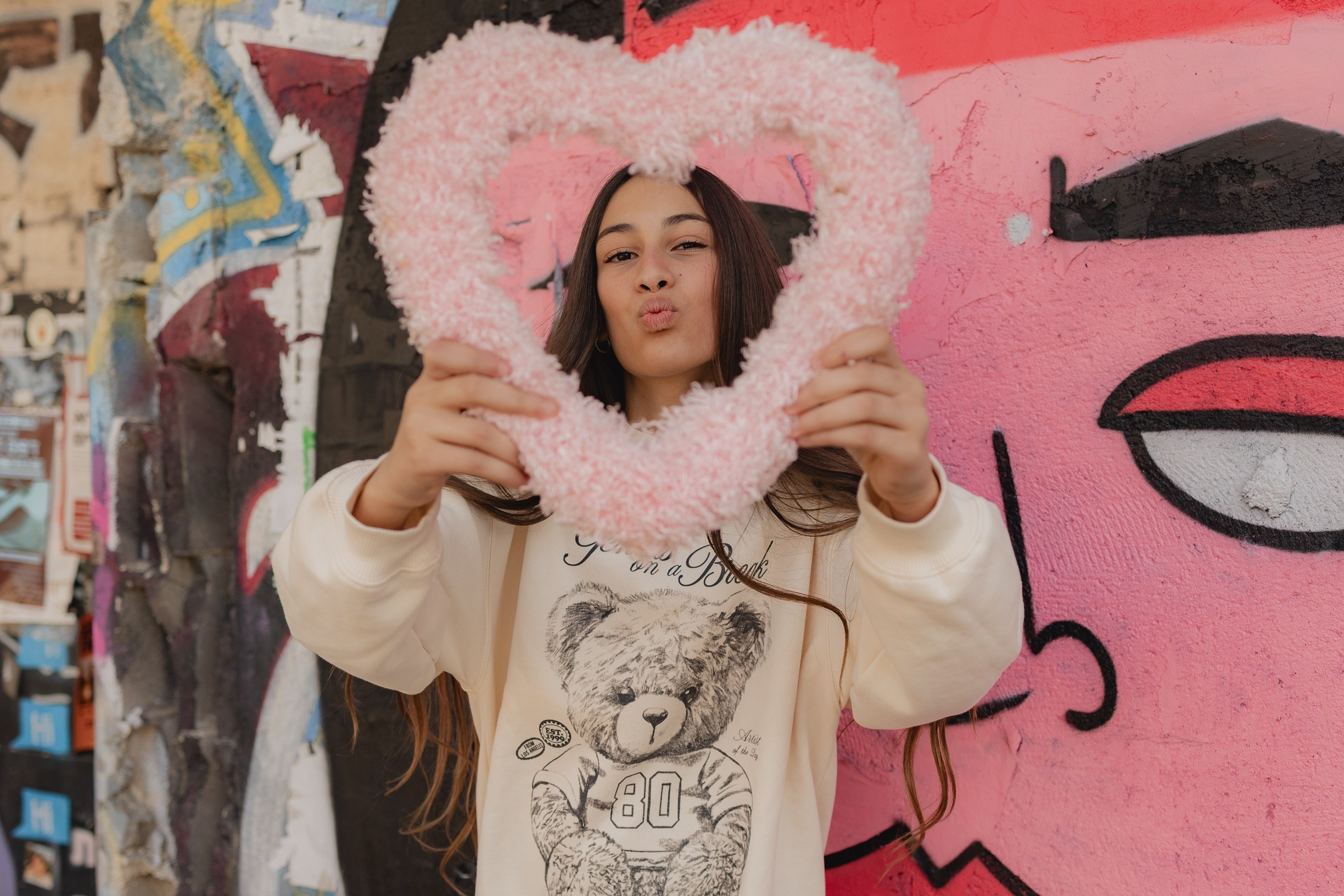 גרפיטי בת מצווה. דף בית