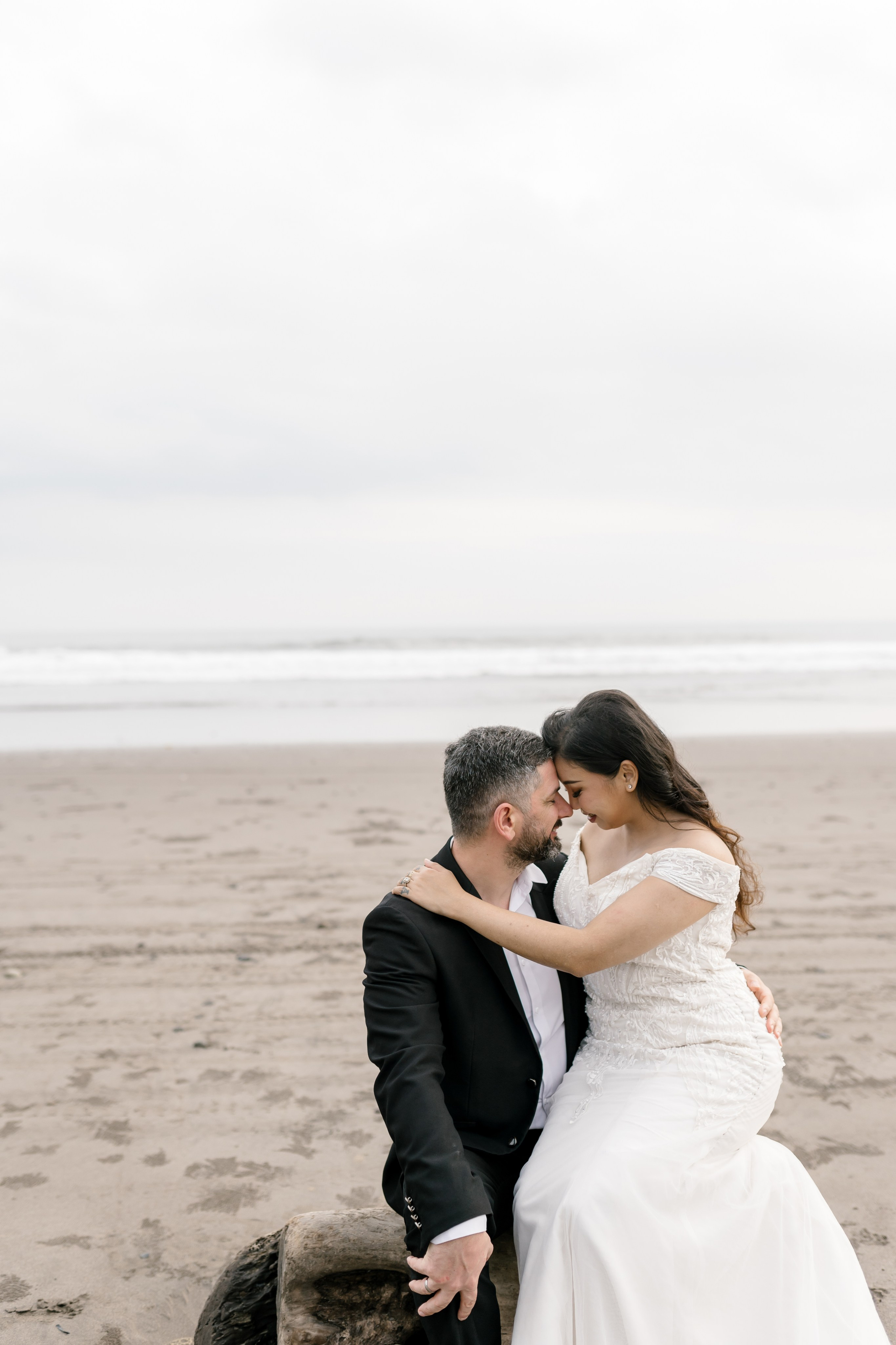 Honeymoon Photoshoot in Bali. Female Photographer in Bali