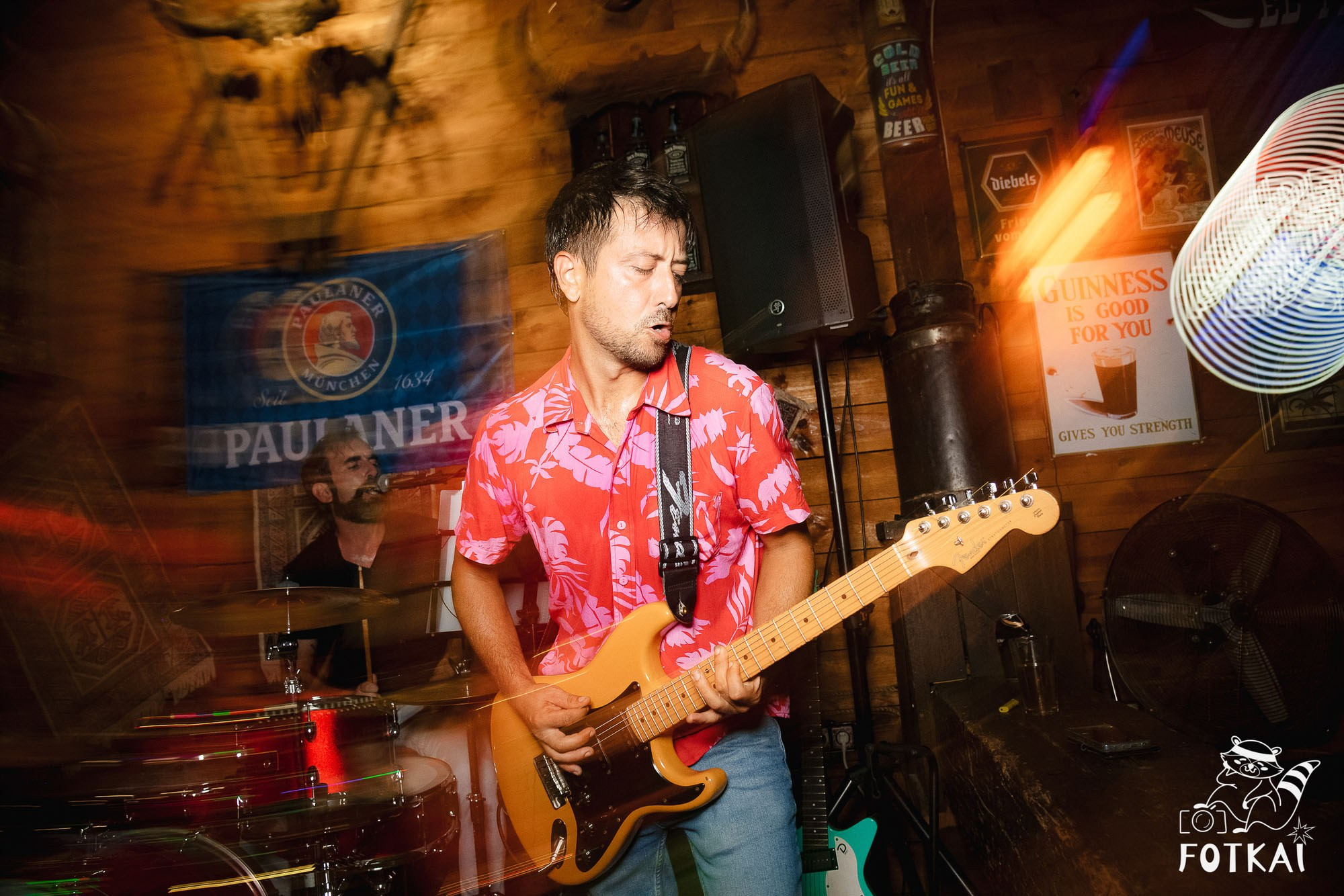 Get Back en El Paso Bar – Noche de Rock en Vivo | Reportaje Fotográfico Oktoberfest | FOTKAI