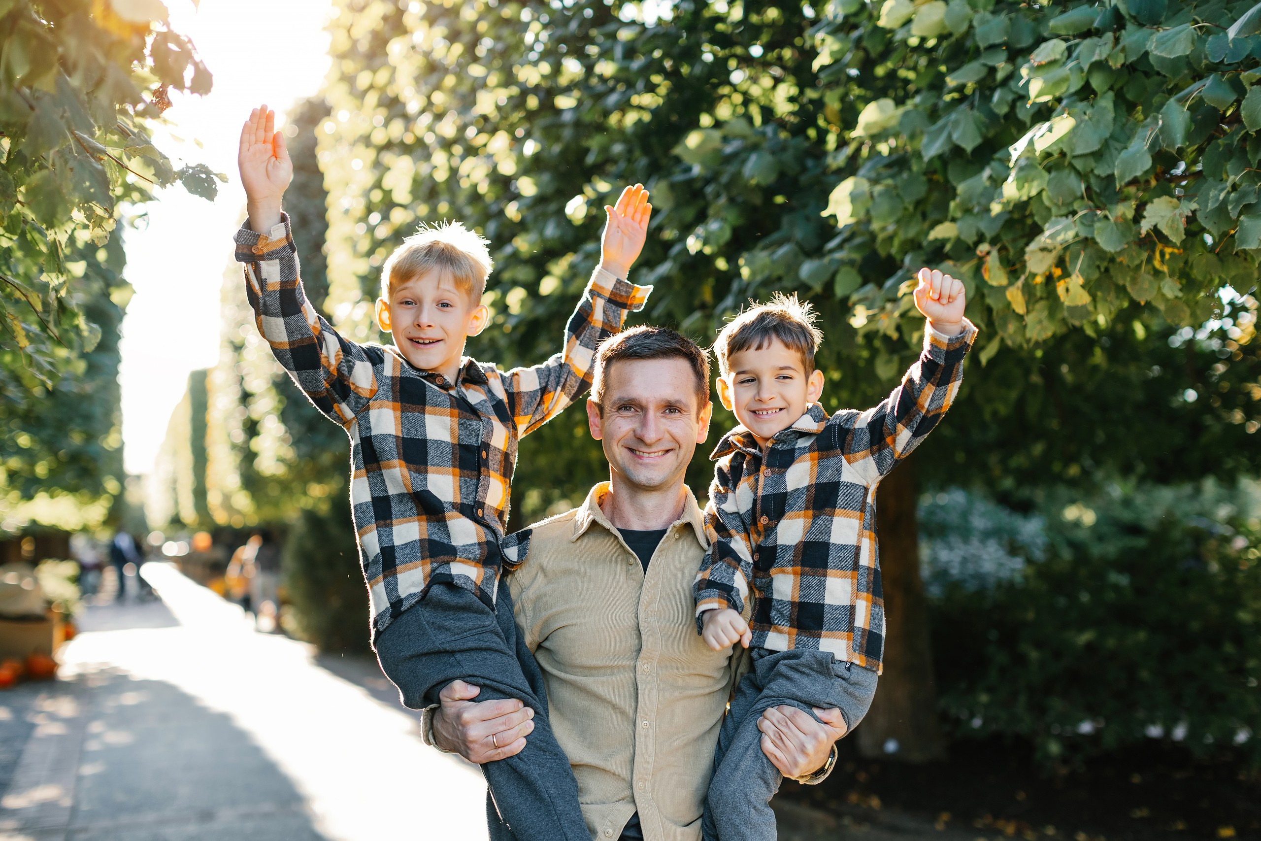10.26.25 Family Photoshoot. Wedding family event photographer in Chicago Nick Yushevich