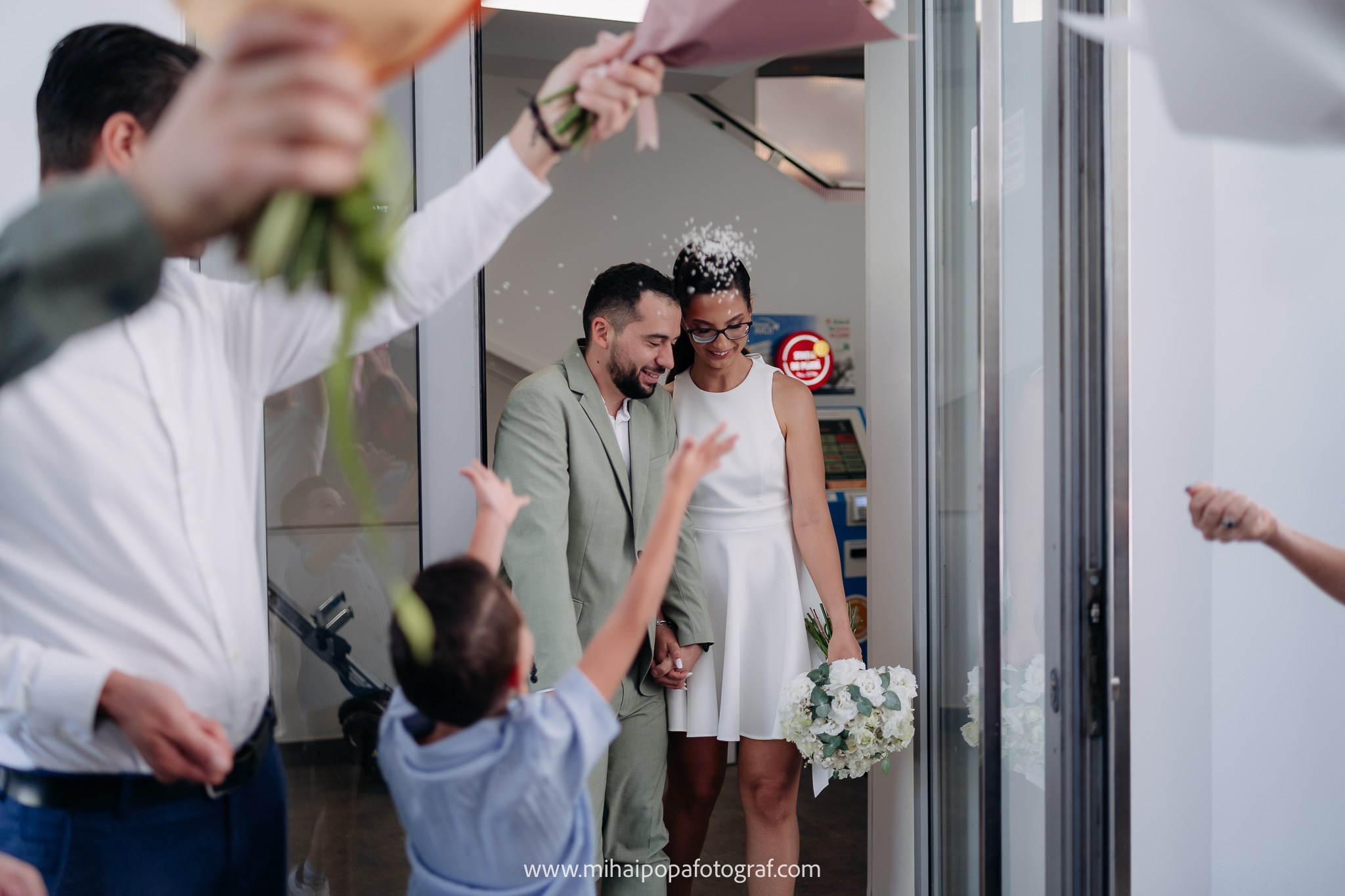 Fotograf Cununie Civilă în București - Mihai Popa Fotograf. Fotograf Nuntă & Botez București - Mihai Popa | Dincolo de oameni, imortalizez emoții!