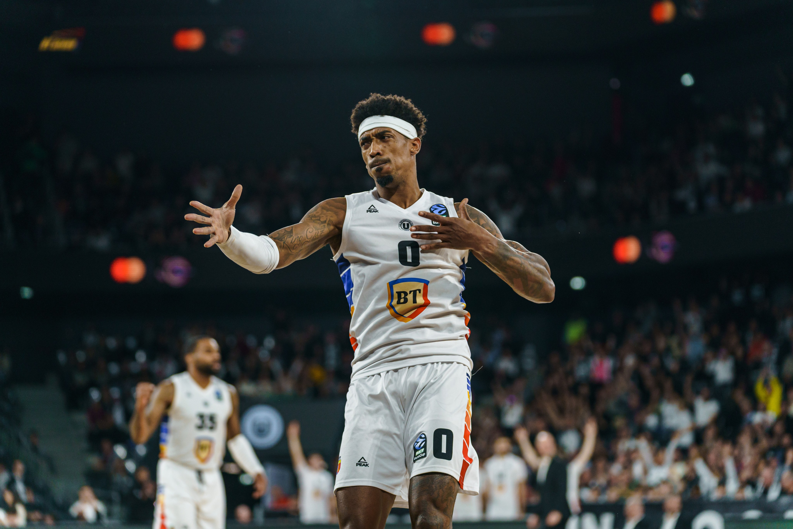 BASCHET. Alecsandru Braicu — Fotograf Sportiv