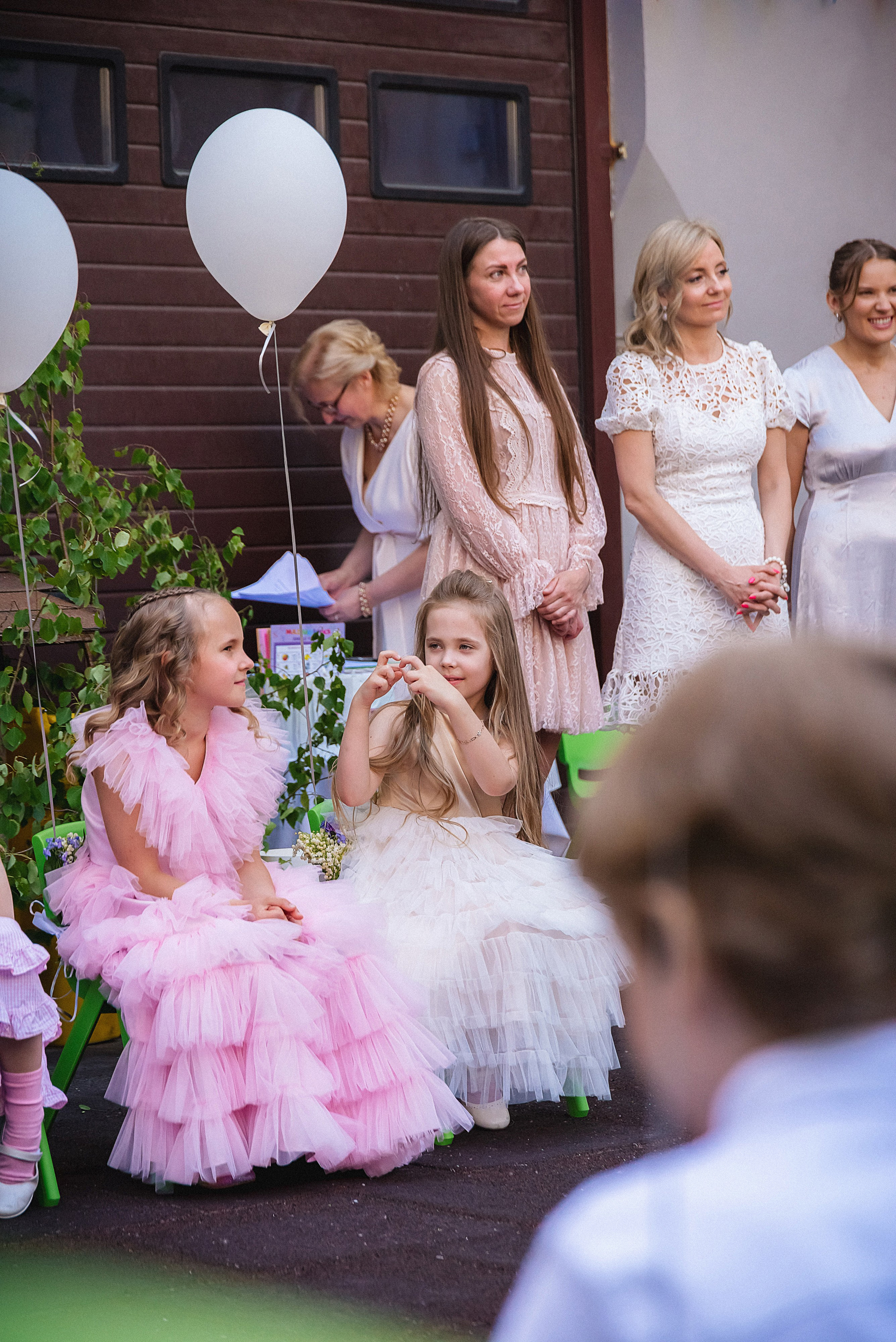 Zīles Skolas Izlaidums. Fotogrāfs Rīgā. Gīmenes, individuālās un dažādu produktu fotosesijas