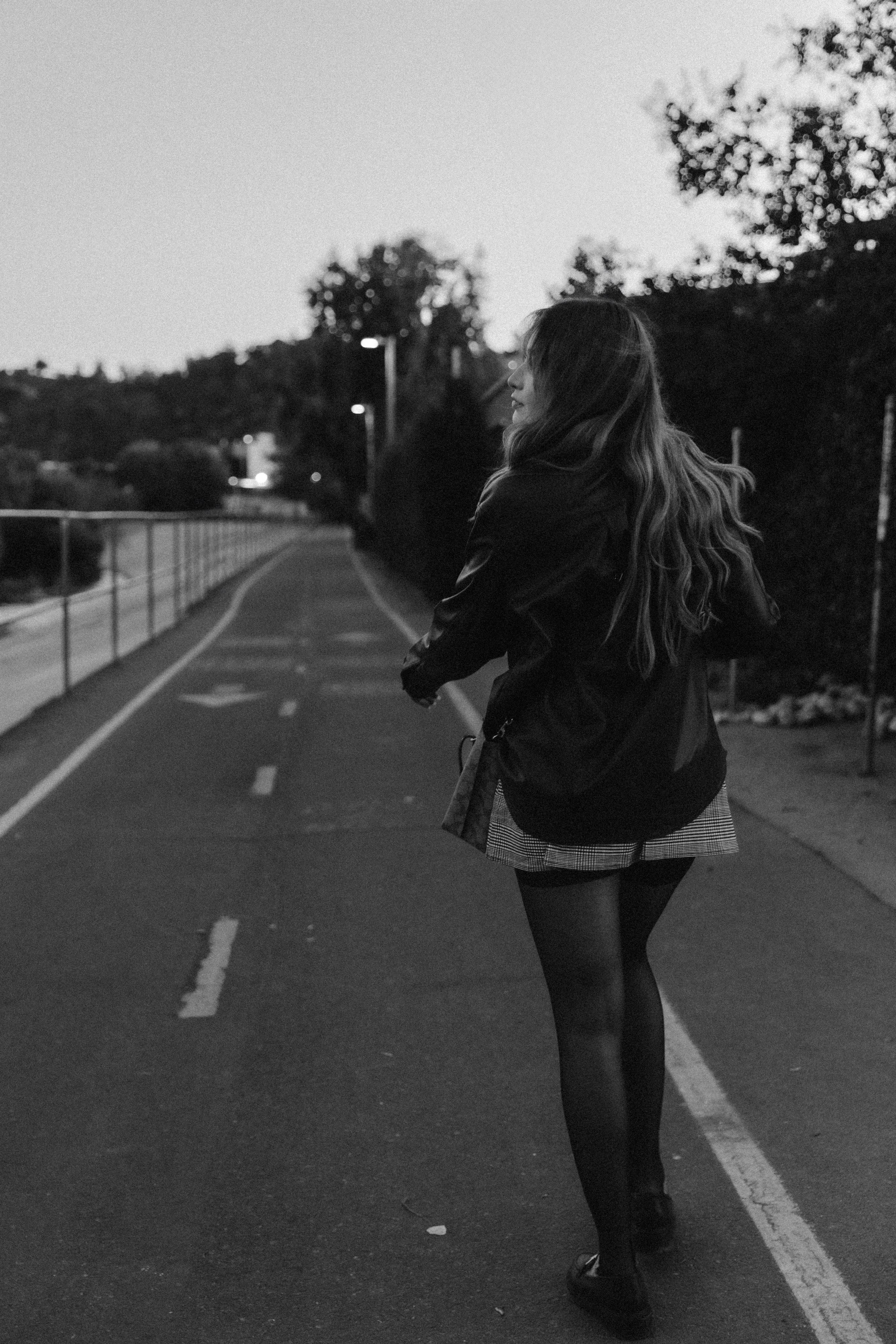 Emily | LA River. Photographer in Los Angeles. Julia Ishmuratova
