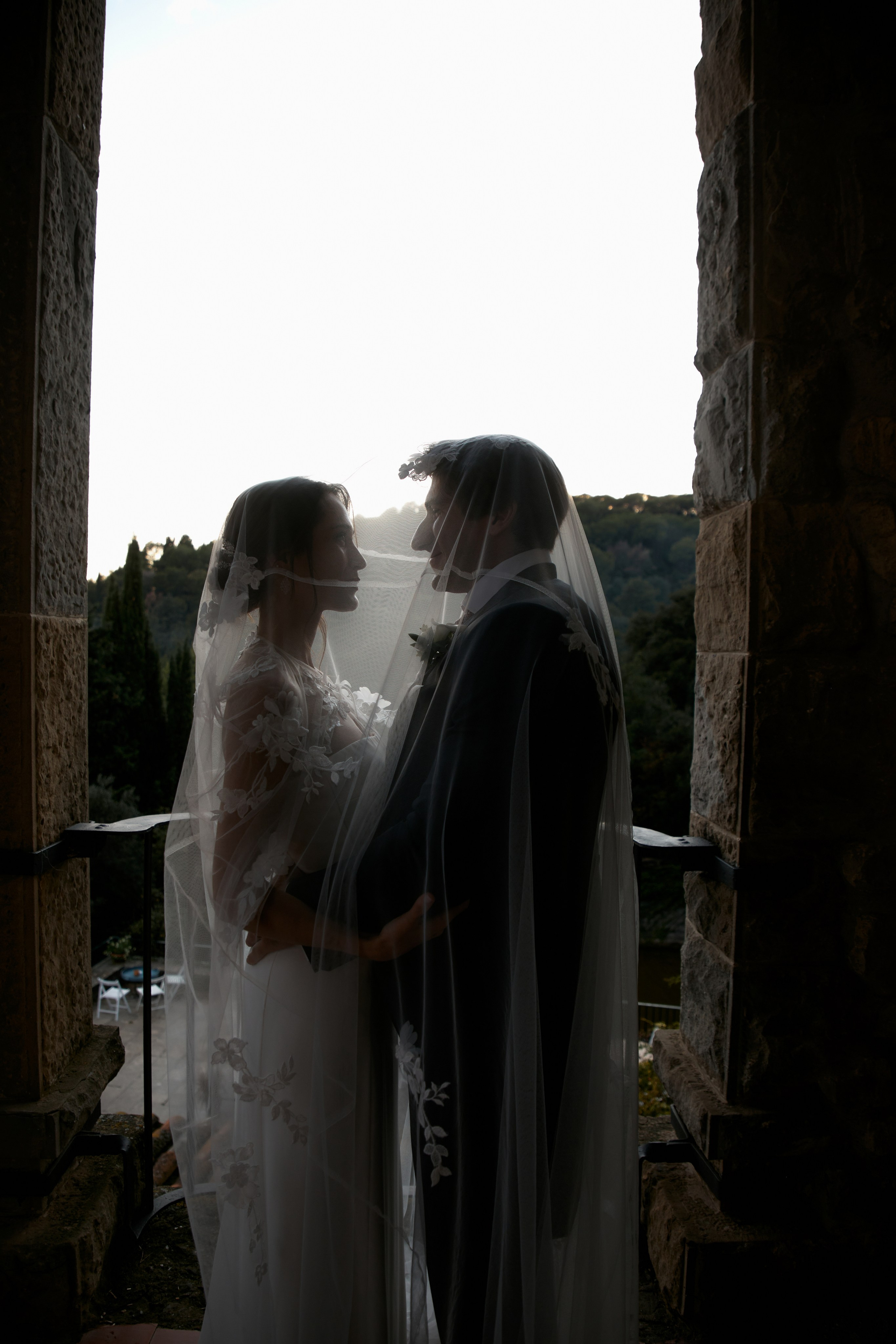 Wedding. Photographer in Paris