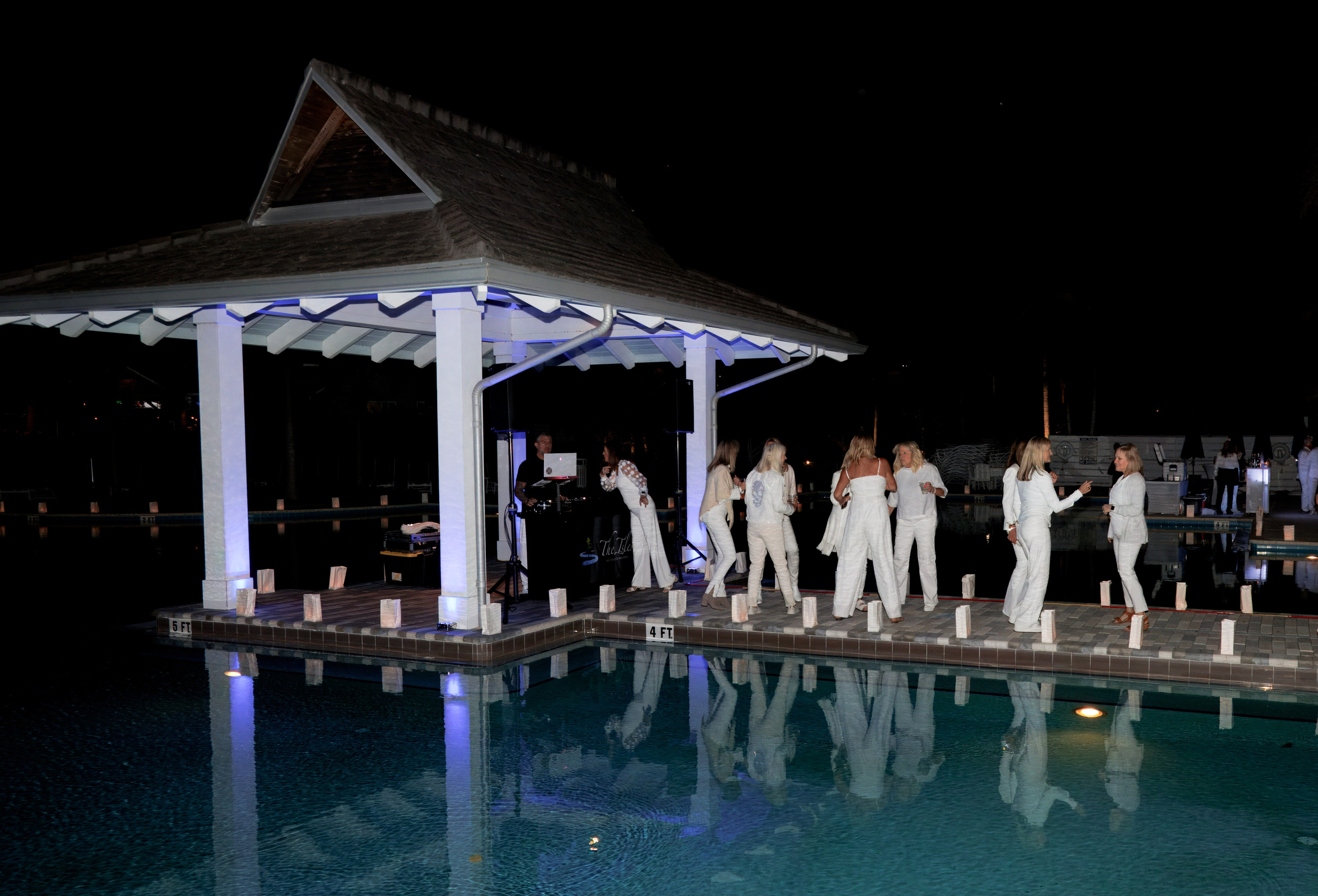 The Isles White Party. Out and About 239