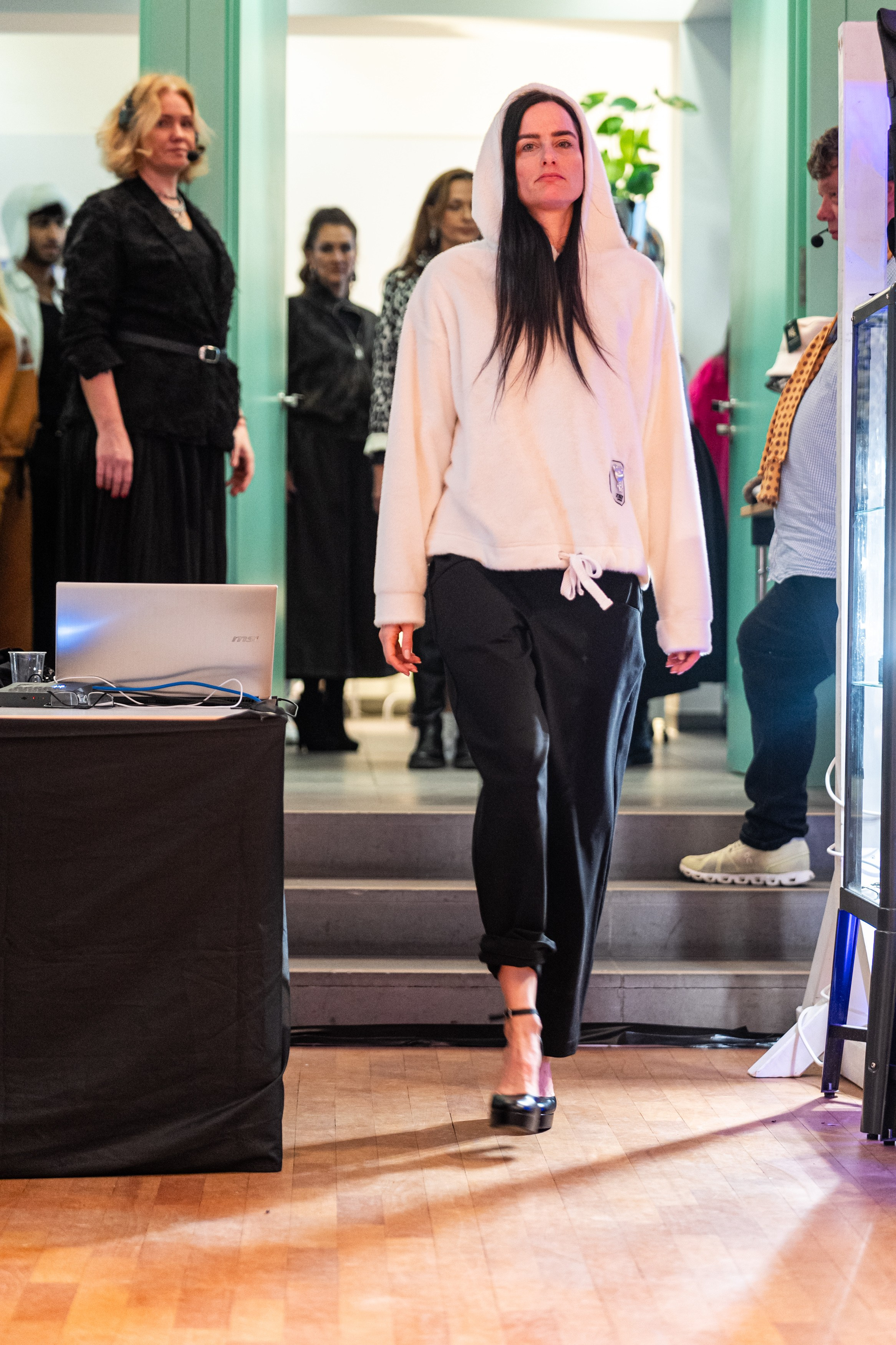 POP UP STORE DÜSSELDORF. Lms-mode.com