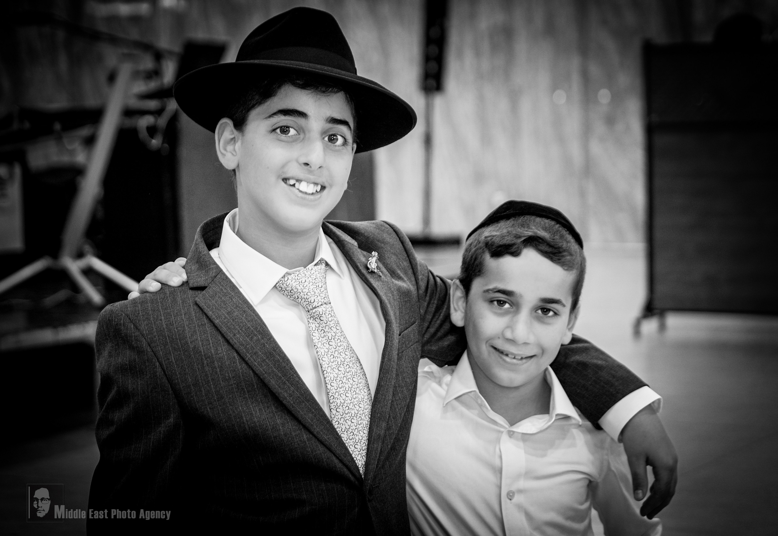 מאיר חוגג בר מצוה. Middle East Photo Agency — Photography & Event Magnets — סוכנות צילום והדפסת מגנטים לאירועים