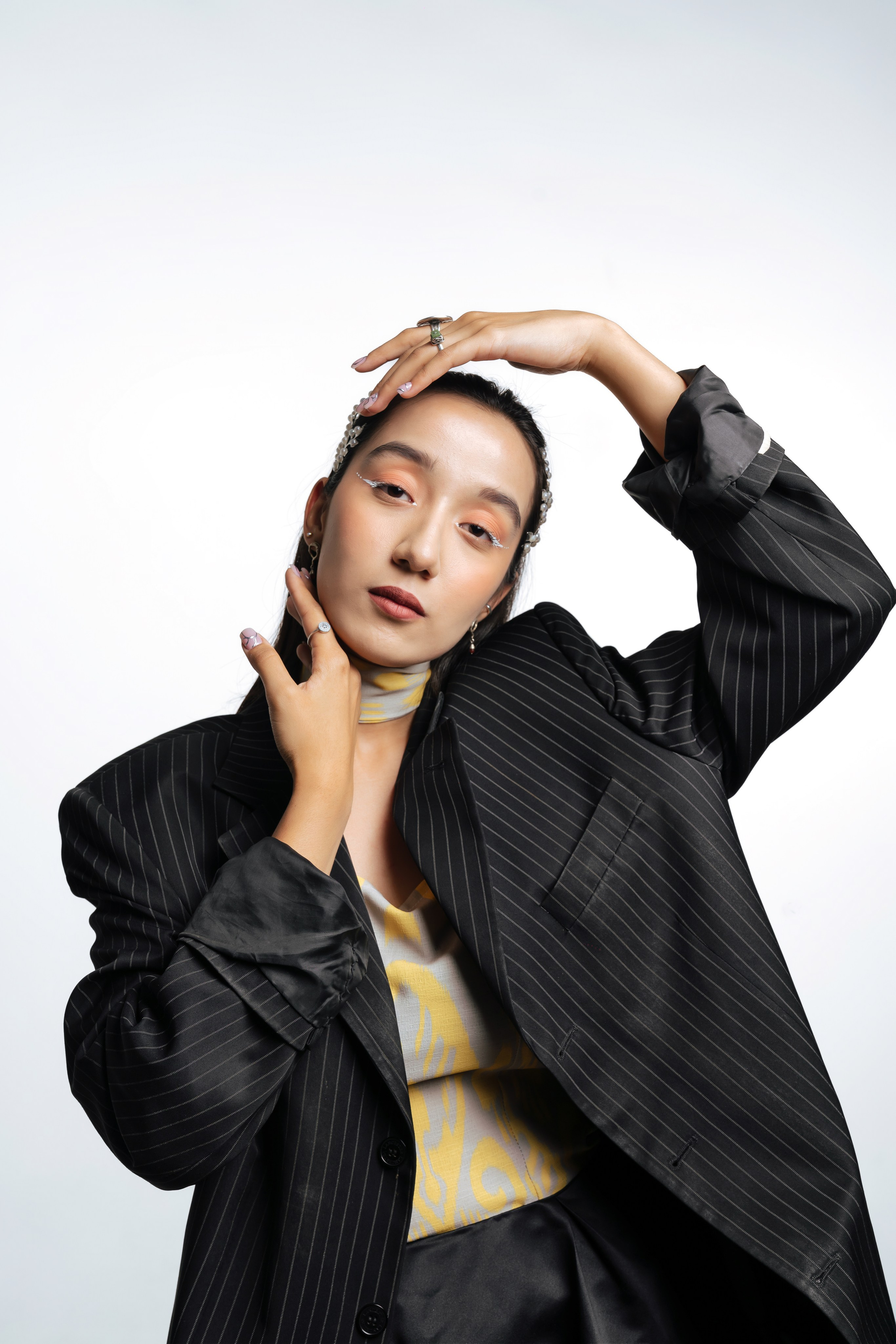 Бизнес-портрет на циклораме в Ташкенте. Фотограф в Узбекистане и Самарканде Джасур Марупов