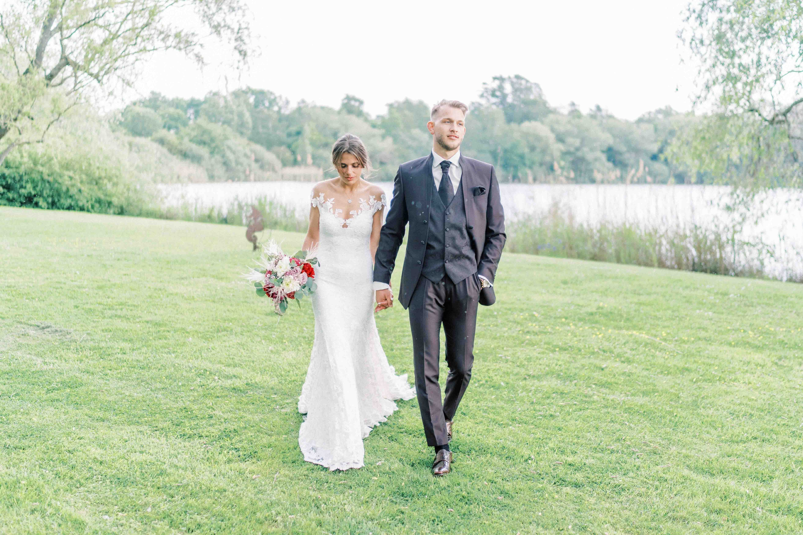 brautpaar bei hochzeit am landhaus am see garbsen