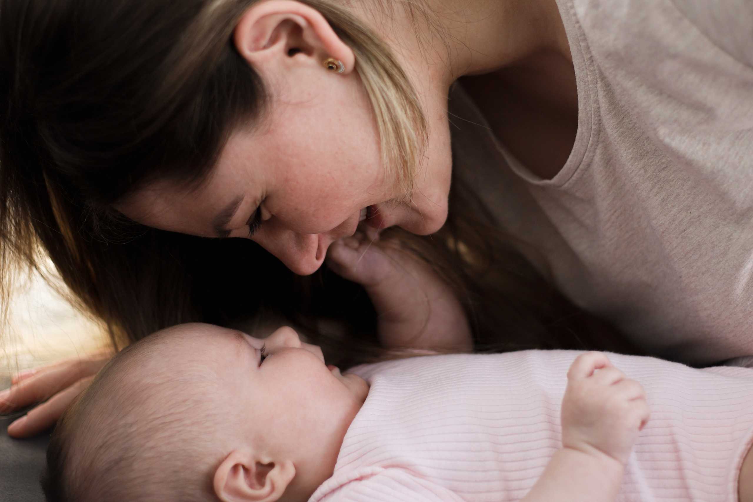 Mama und Baby. Olena Fritz Fotografie