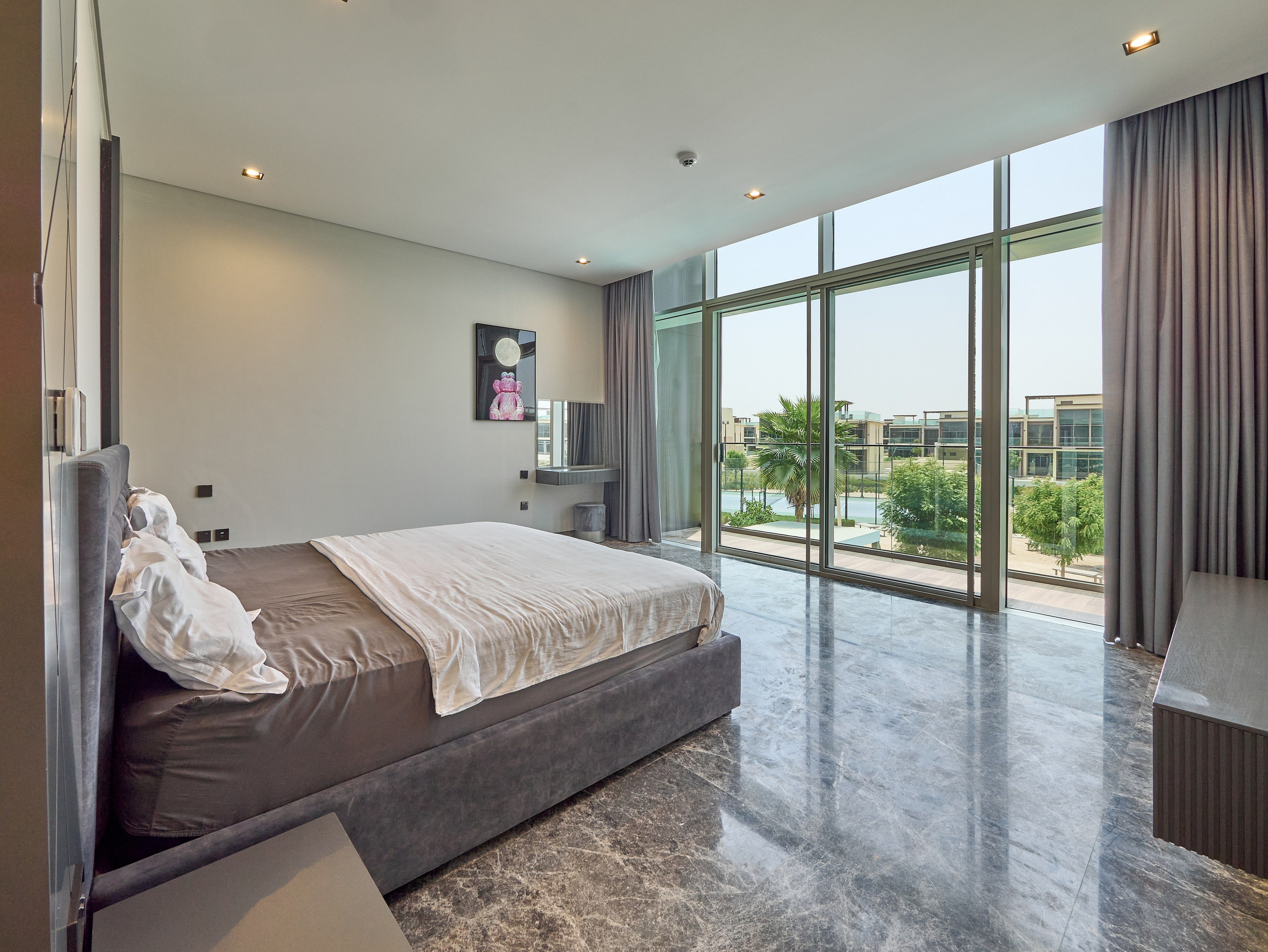 Real Estate Photography in Dubai — Interior & Villa Photos for Bayut, Airbnb, Property Finder. Hotel Photographer in Dubai — Interiors & Commercial by Oleg Novikov