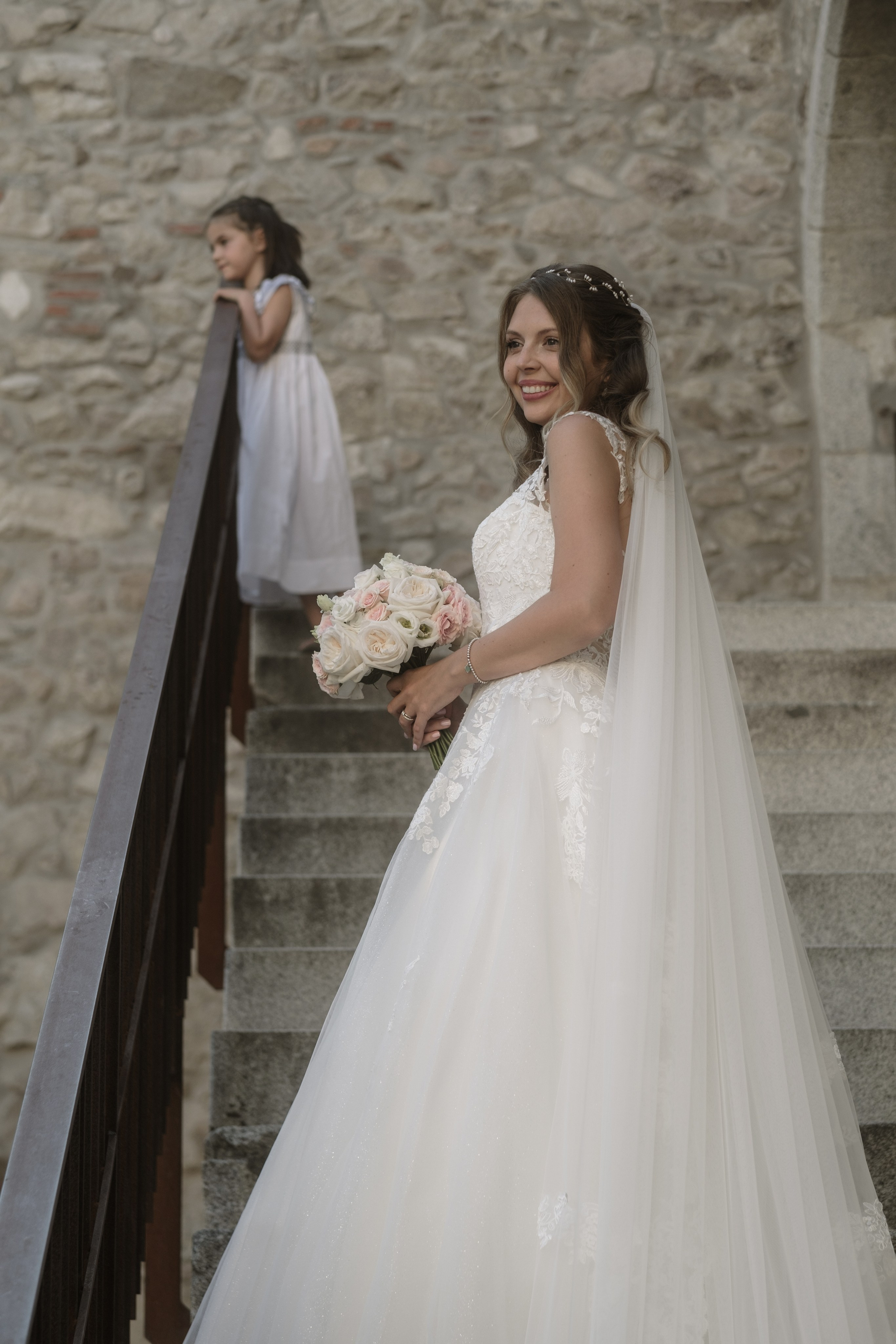 Svetlana & Alman. Monestir Sant Salvi. Paola fotógrafo / videografo de bodas en Barcelona