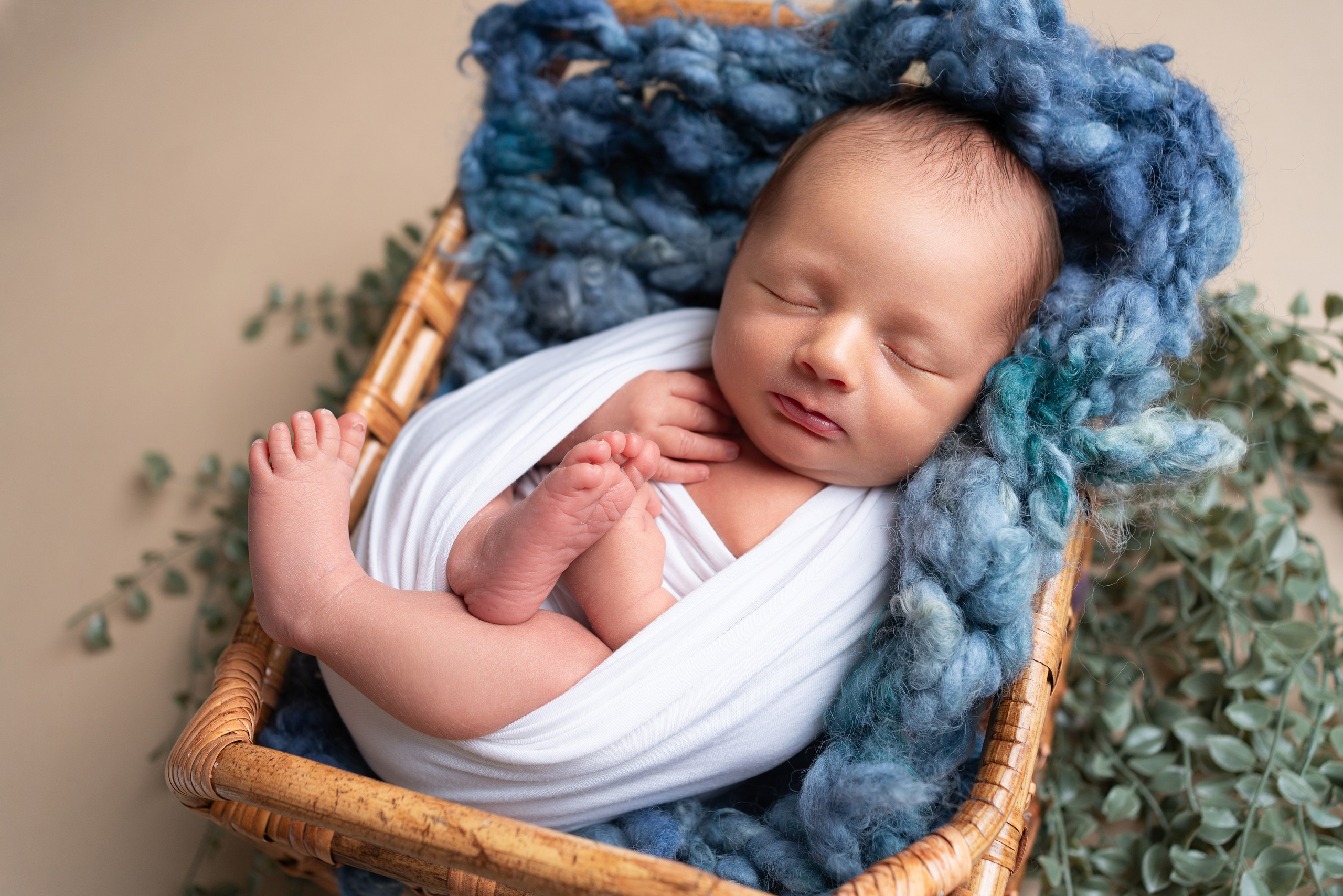 John. Neugeborenenfotografin und Retoucher in Augsburg Nastassia Schneider