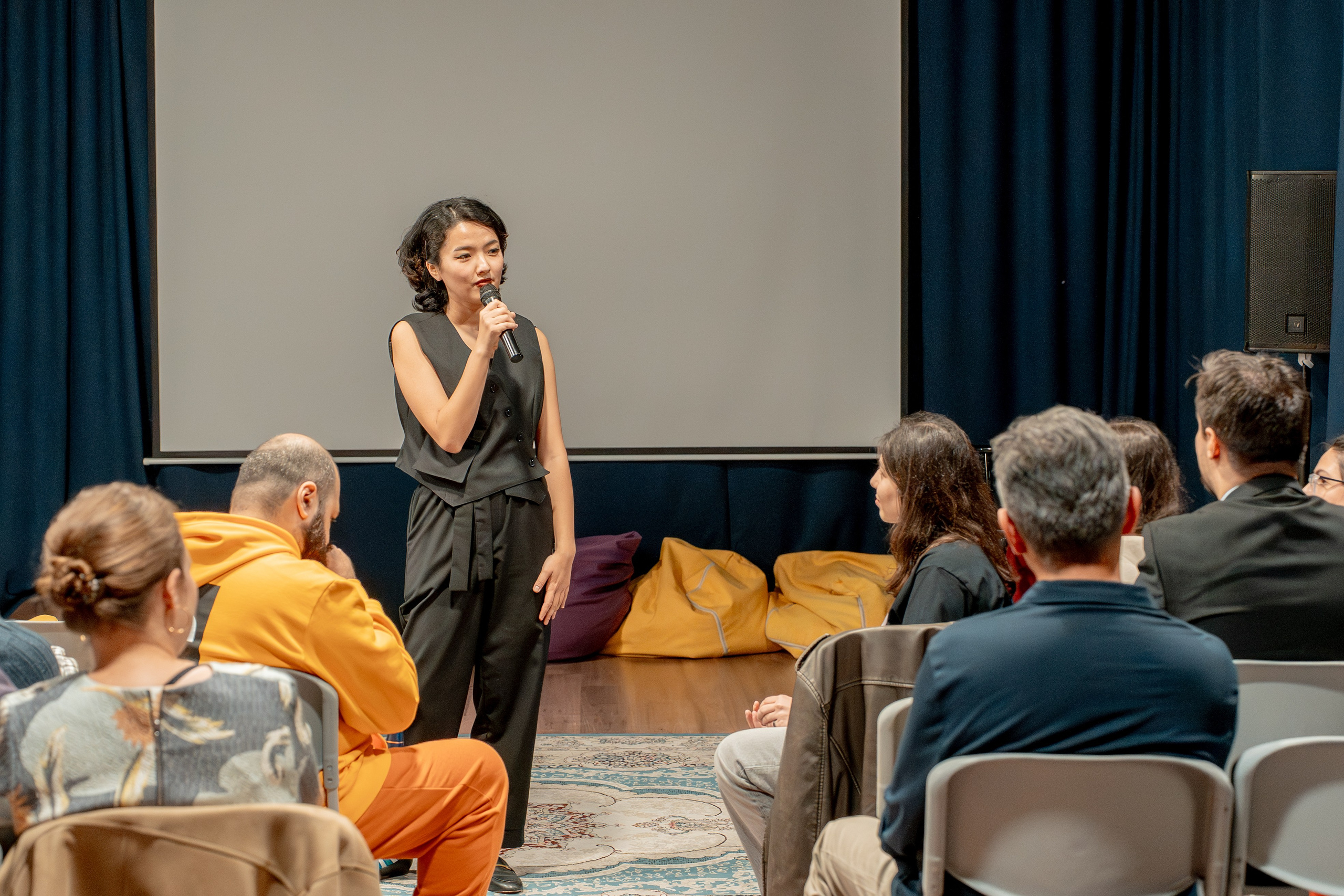 English stand up. Fotoqraf Vəli Məmmədov