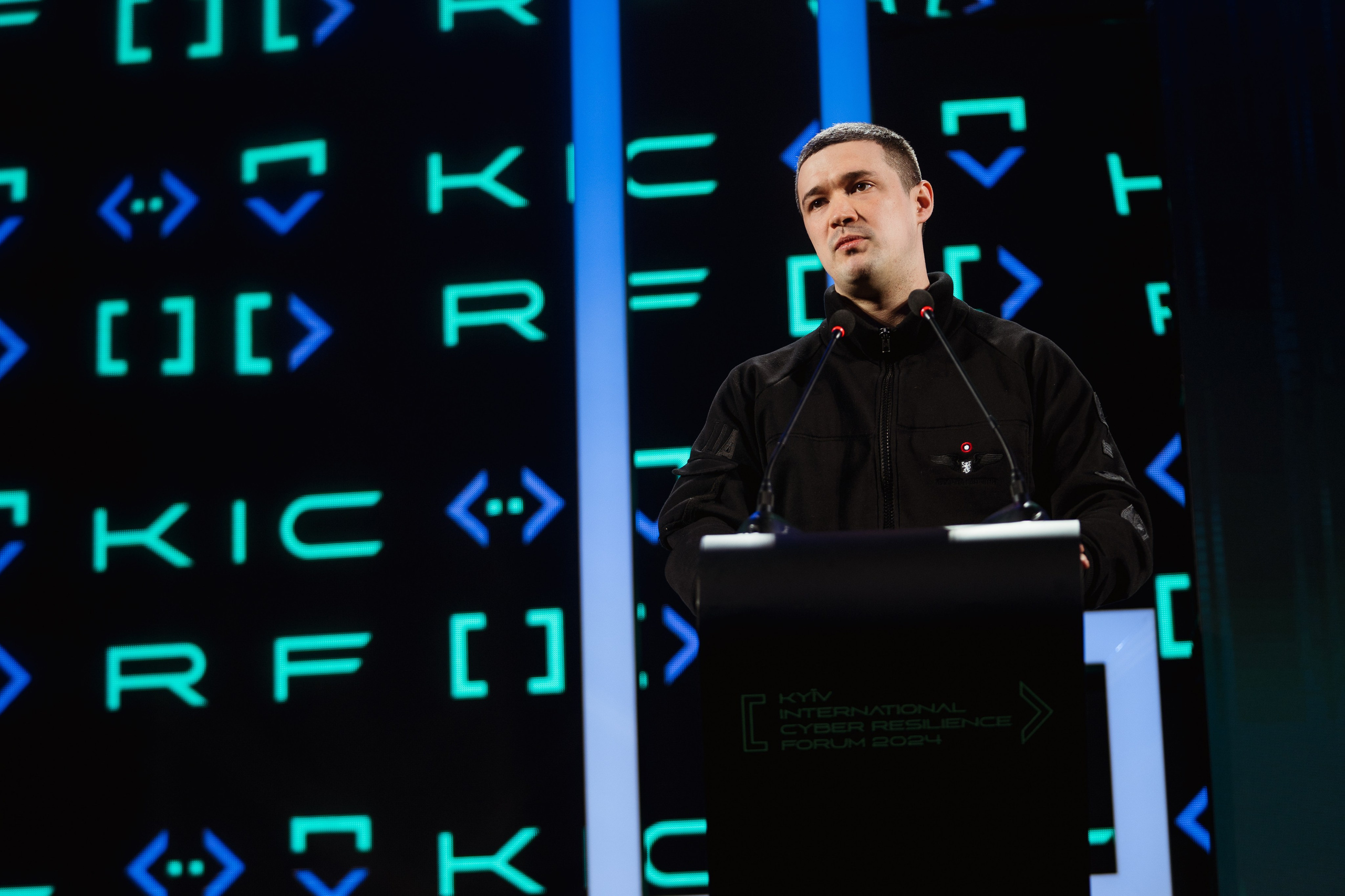 Cyber Resilience Forum. Kostiantyn Holinchenko. Reportage and portrait photographer