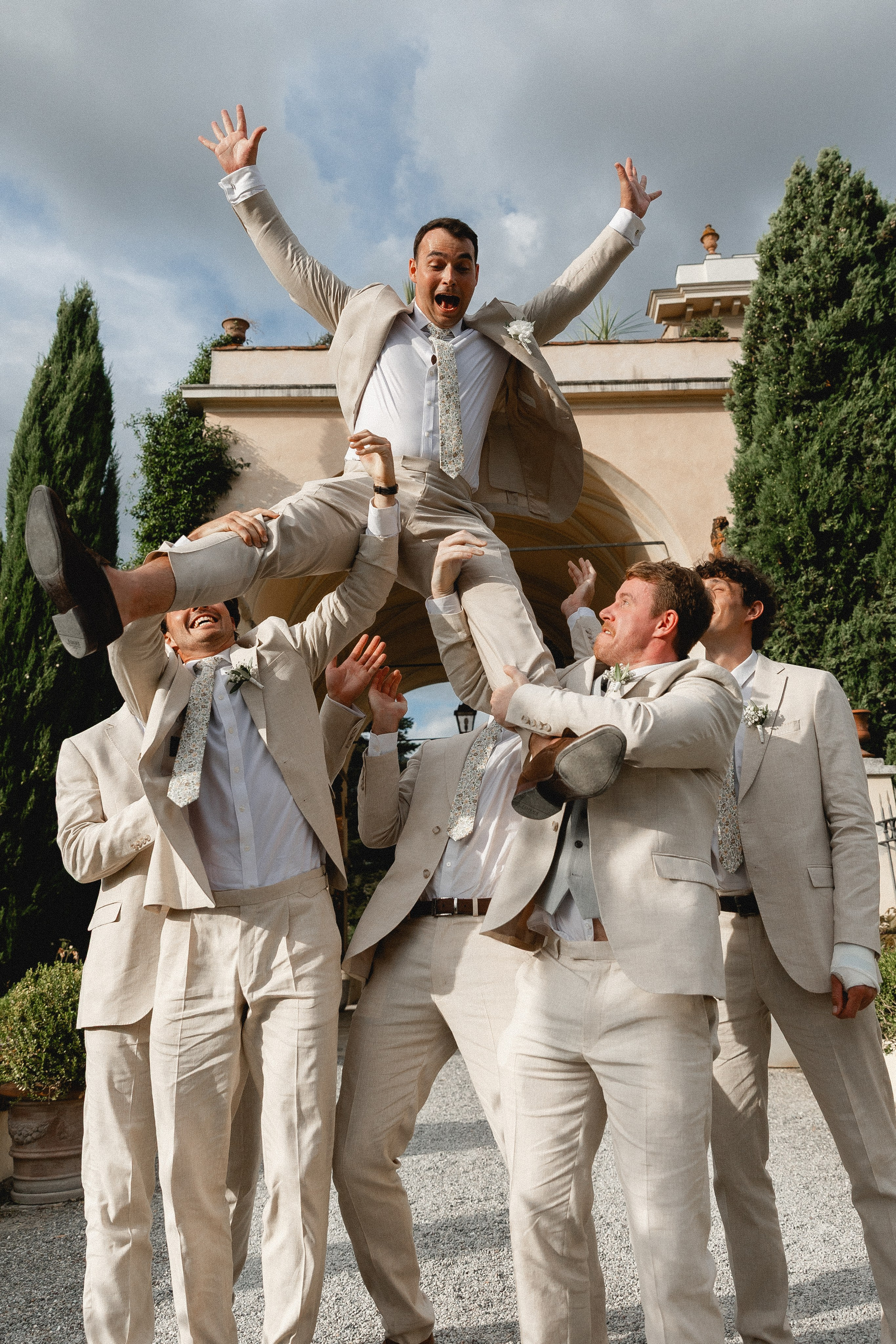 Diana & Thomas. Villa Scorzi, Tuscany. Digital + Film 35mm. Фотограф в Милане Анна Линник