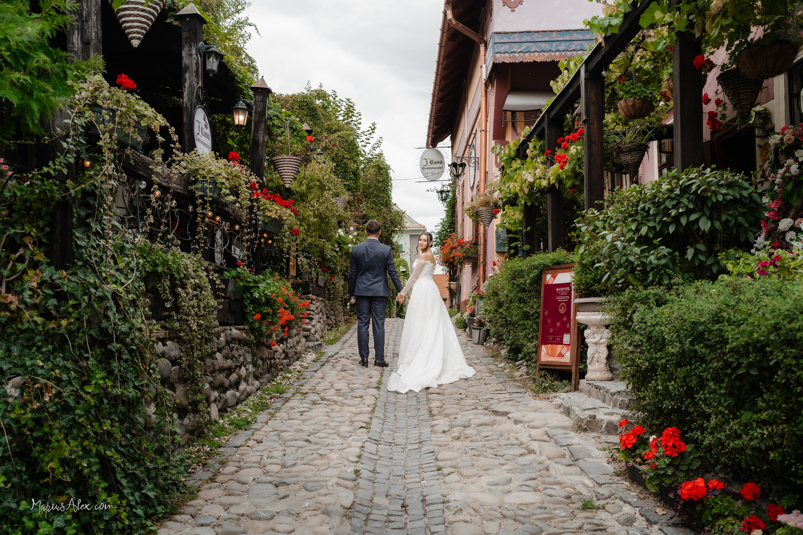 Trash the Dress- Sighisoara. Marius Alex fotograf de eveniment si studio din Suceava