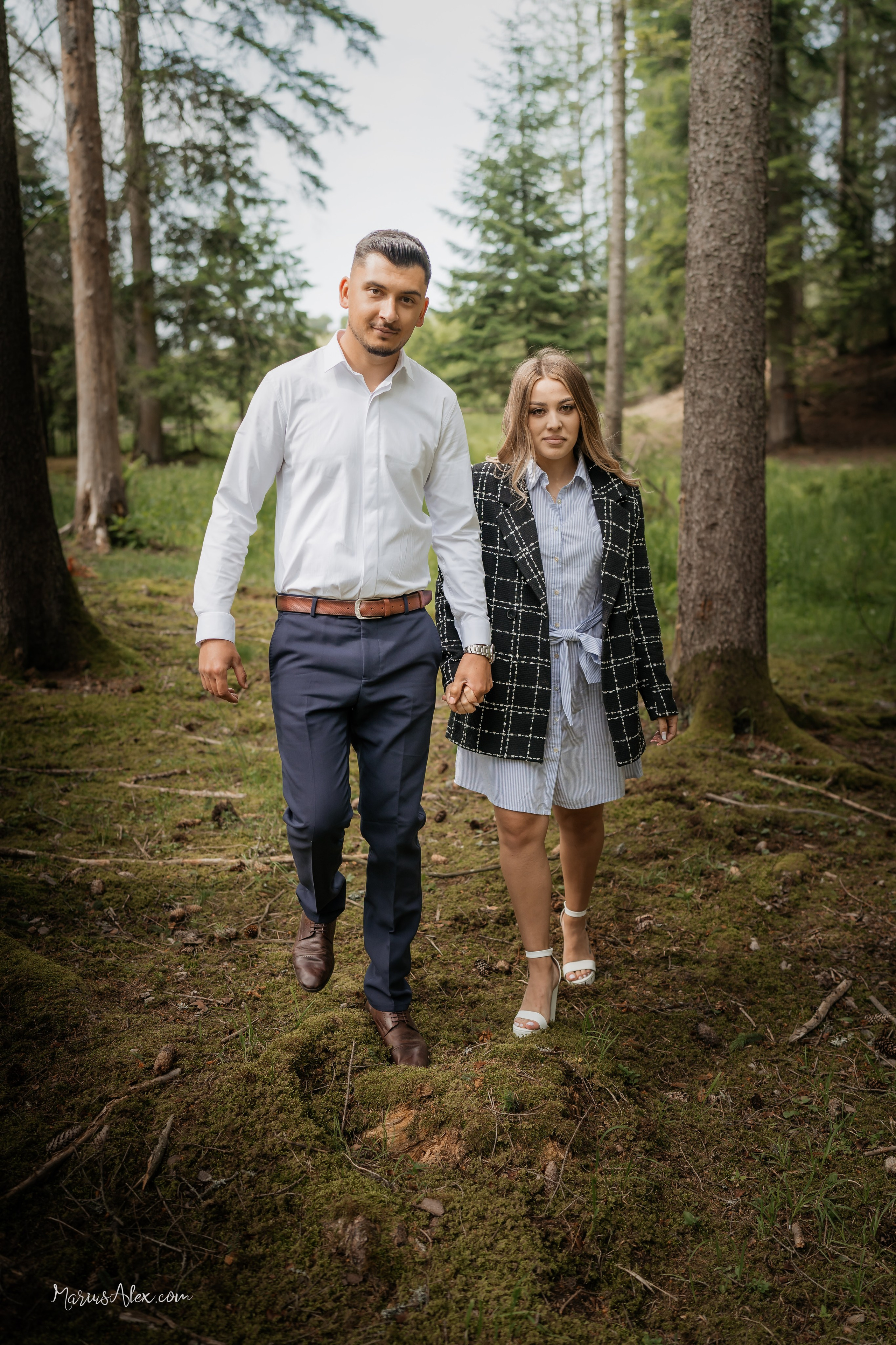 Andreea & Cosmin - O superba sedinta foto. Marius Alex fotograf de eveniment si portret din Suceava