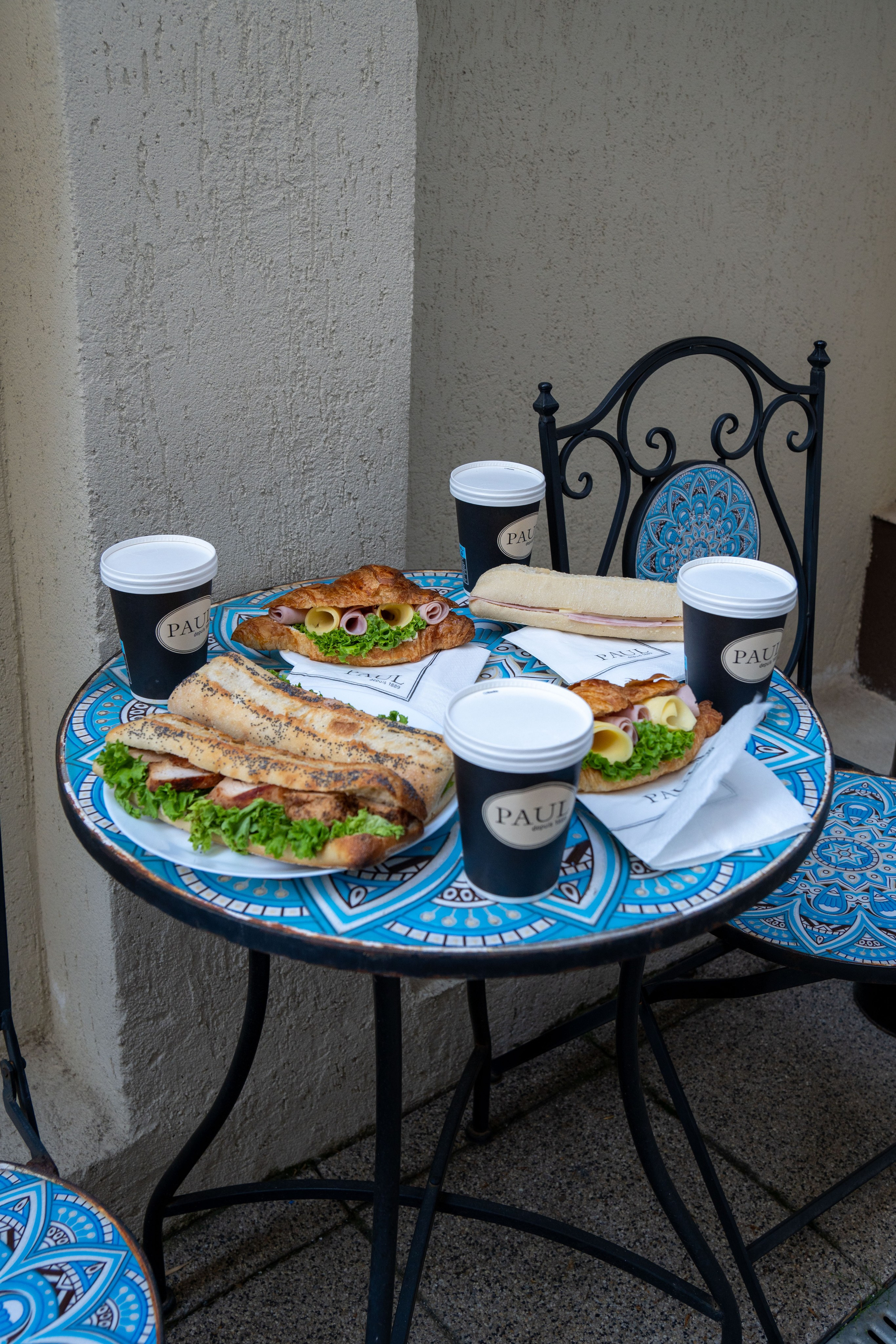 Casa 86. Creste si calatoreste