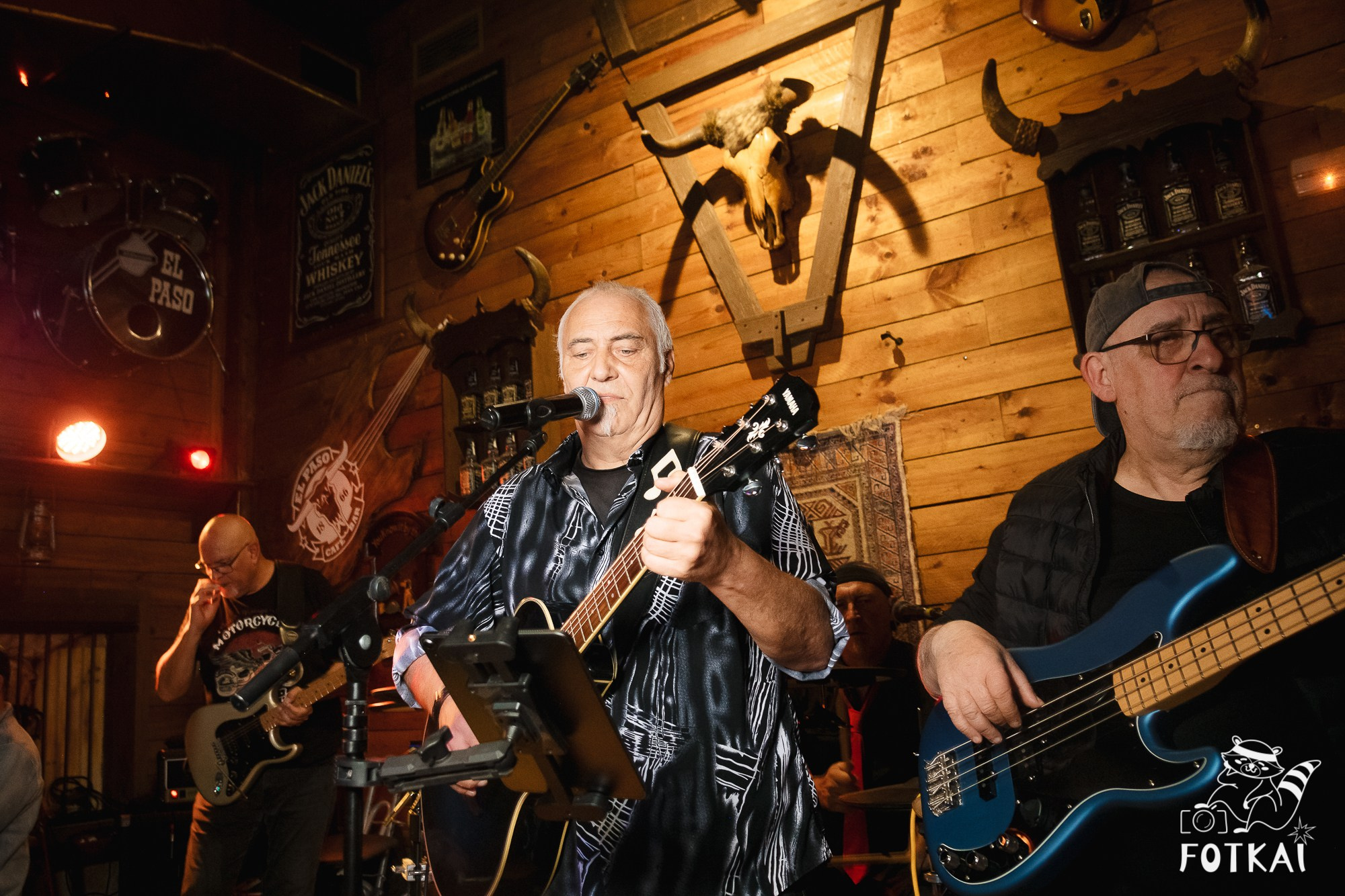 The Galaxy’s в El Paso Bar Торревьеха: фоторепортаж с концерта 21 марта 2026 года | FOTKAI