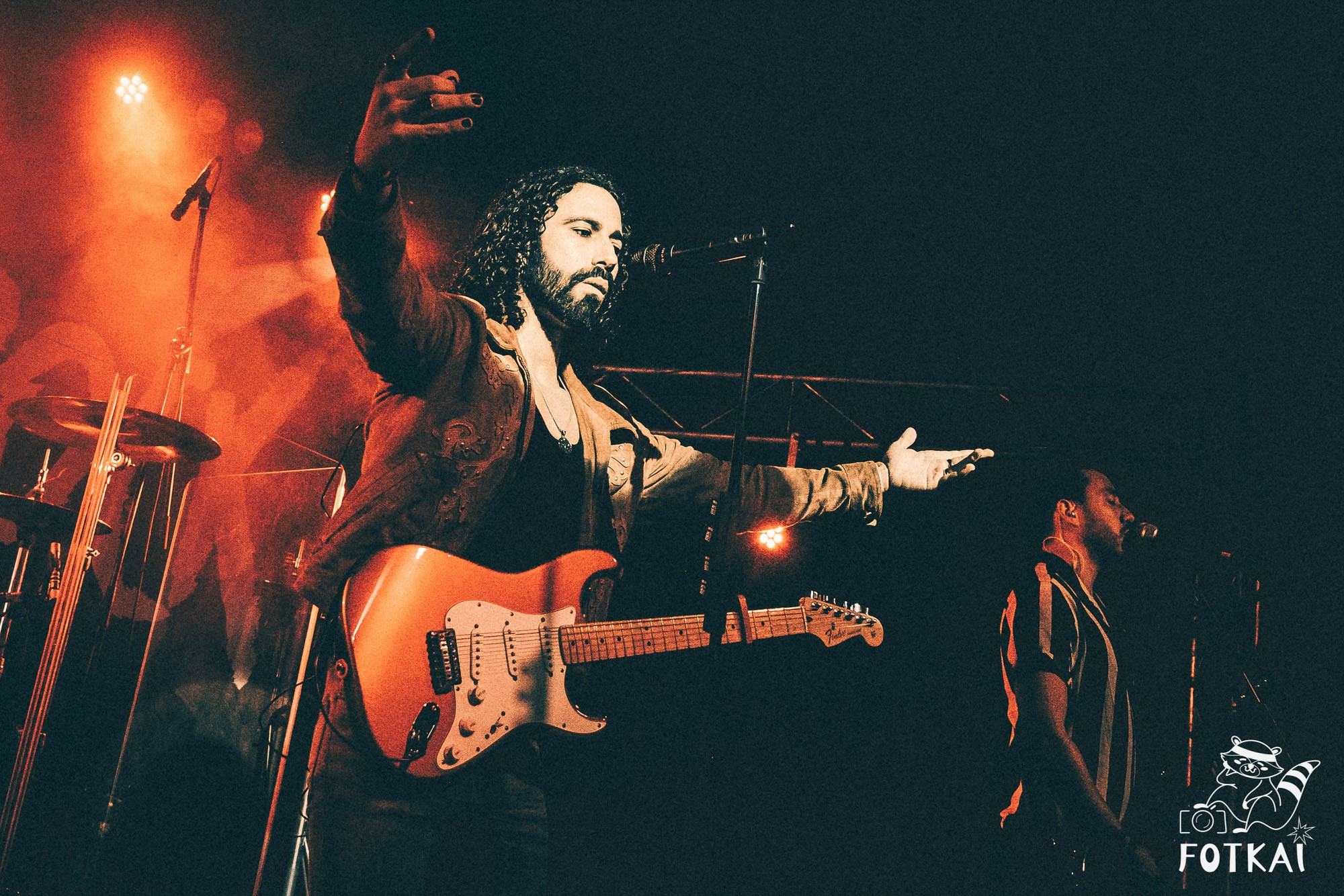 DENISDENIS — reportaje fotográfico del concierto en la Sala Marearock (Alicante) | FOTKAI