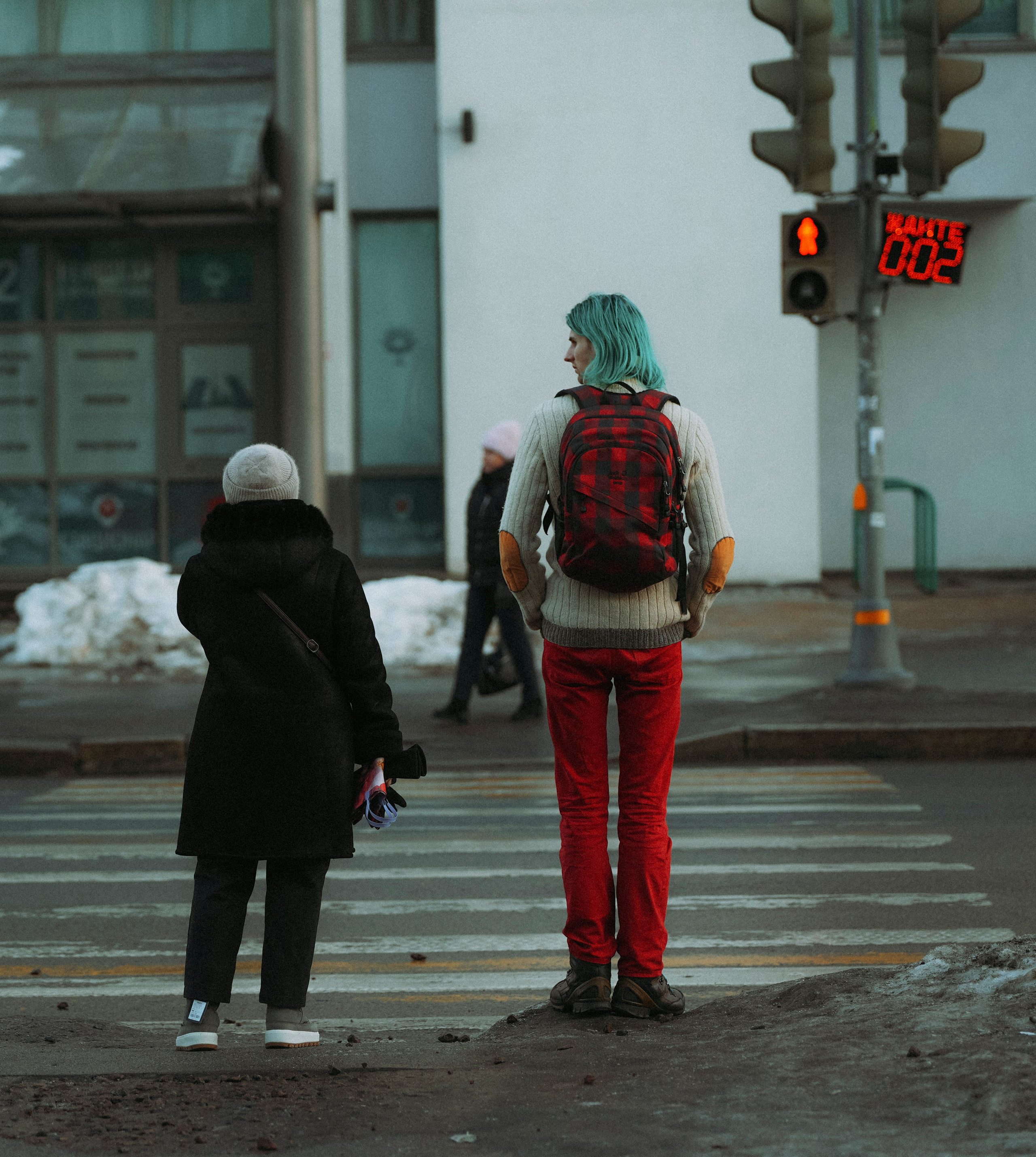 2024. Стрит-фотография, полная абсурда, идиотизма и красоты