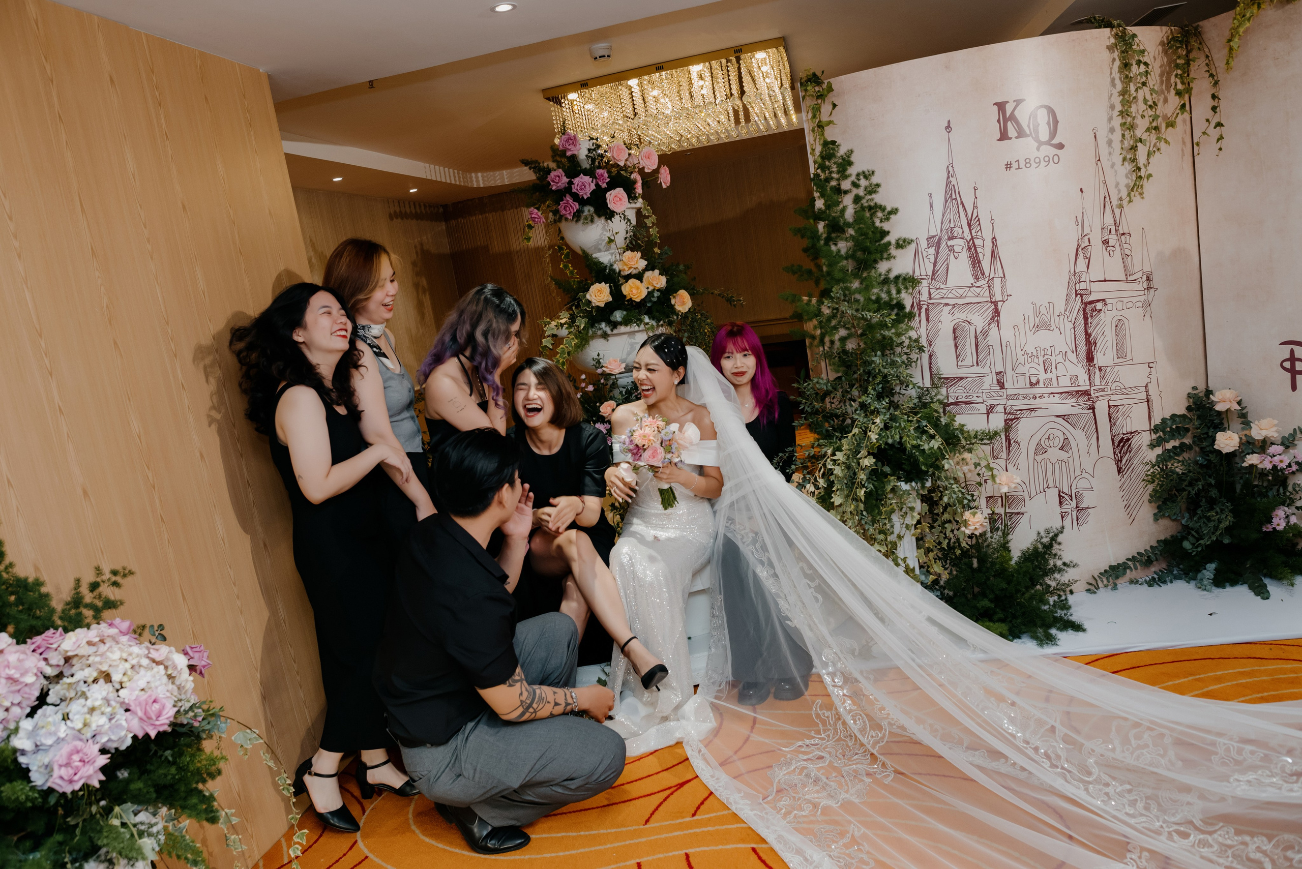 KHANG & QUYEN / Lavela Hotel. Saigon Wedding Present | Art Beyond Moments