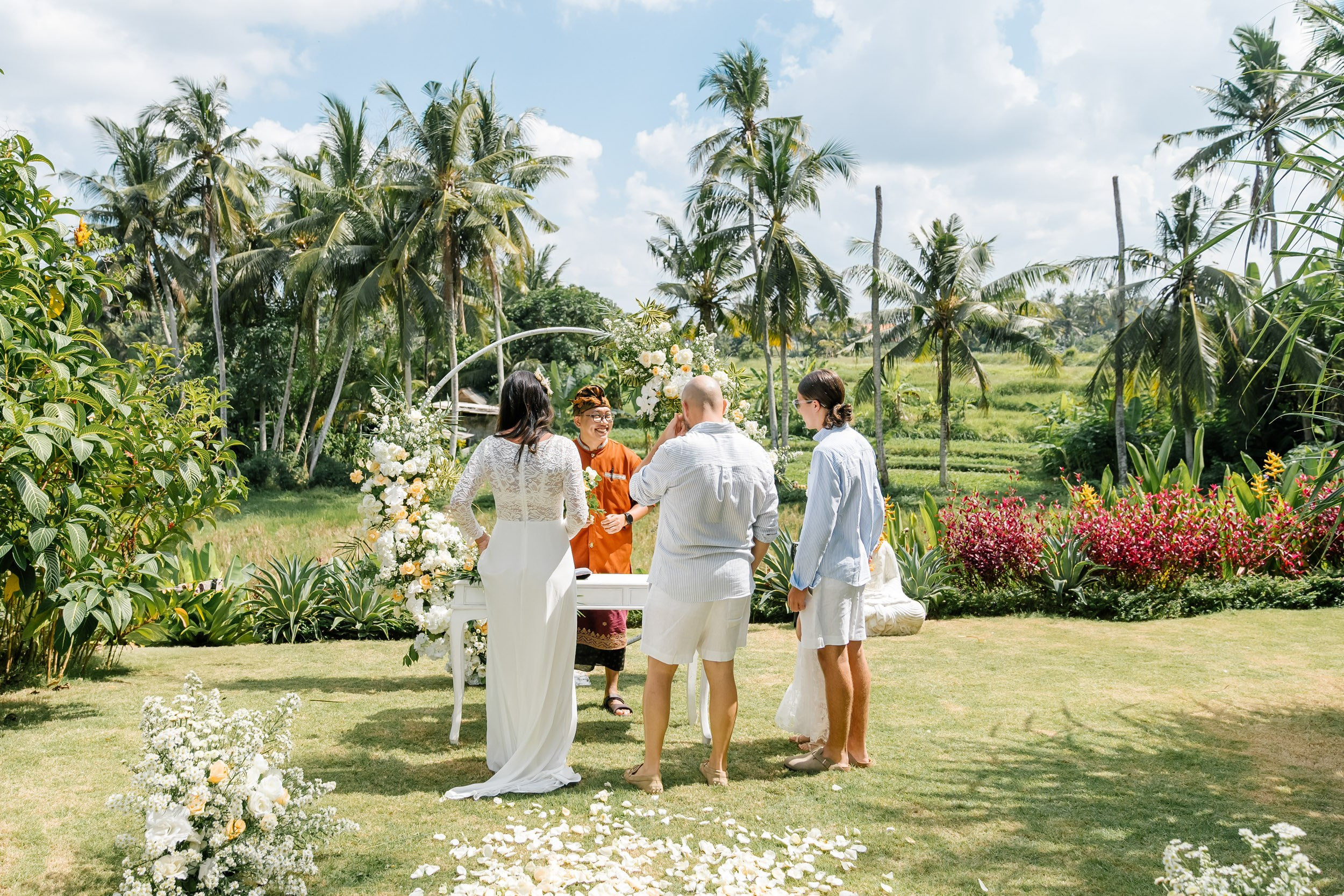 Sebastian & Alessandrina. Female Photographer in Bali