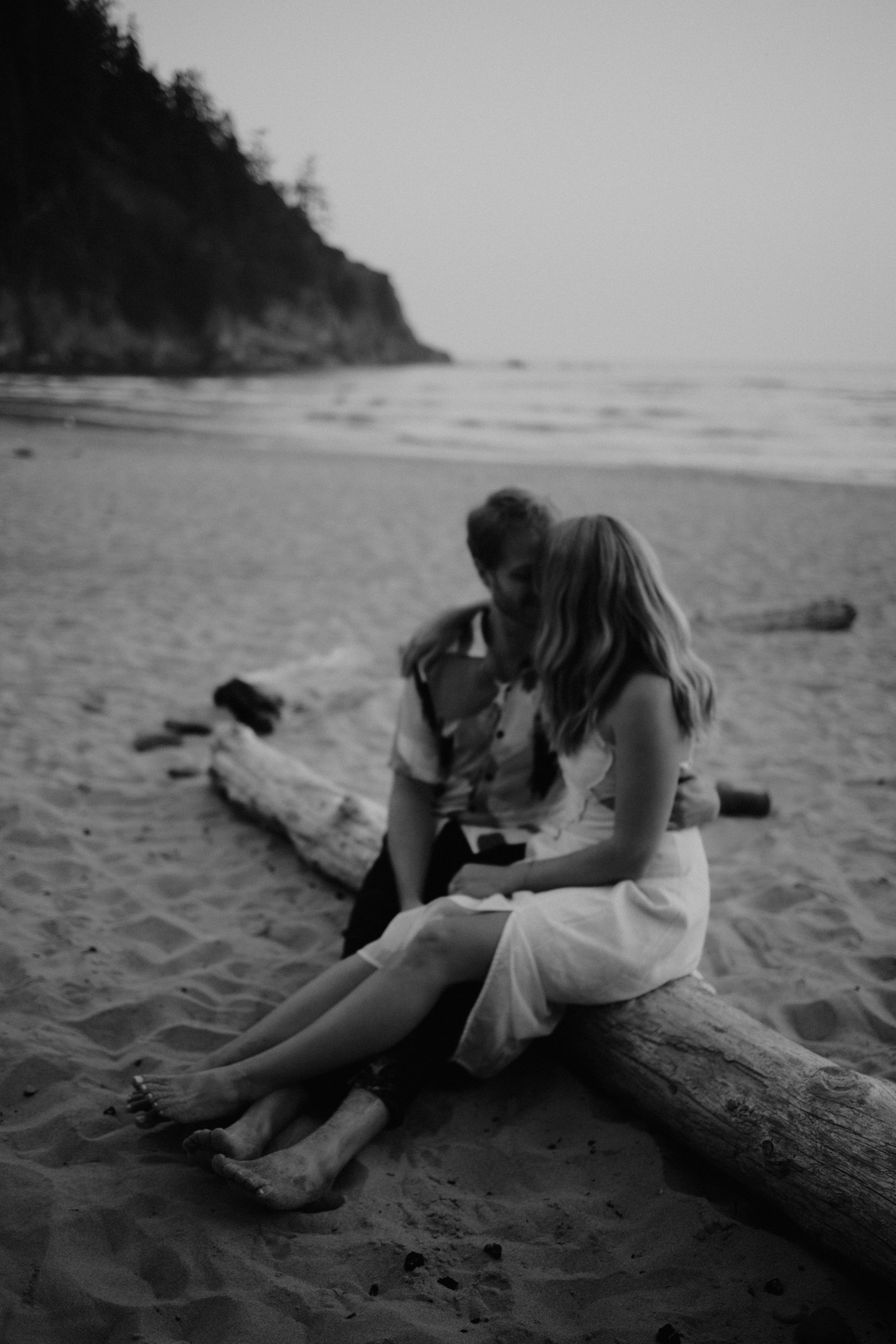 Engagement Photography at Cannon Beach | Jessie & Isaac's Session by Georgy Shishkin | Capturing Moments in Portland, Seattle, Bend & Oregon. Capturing Love in the Heart of the Pacific Northwes