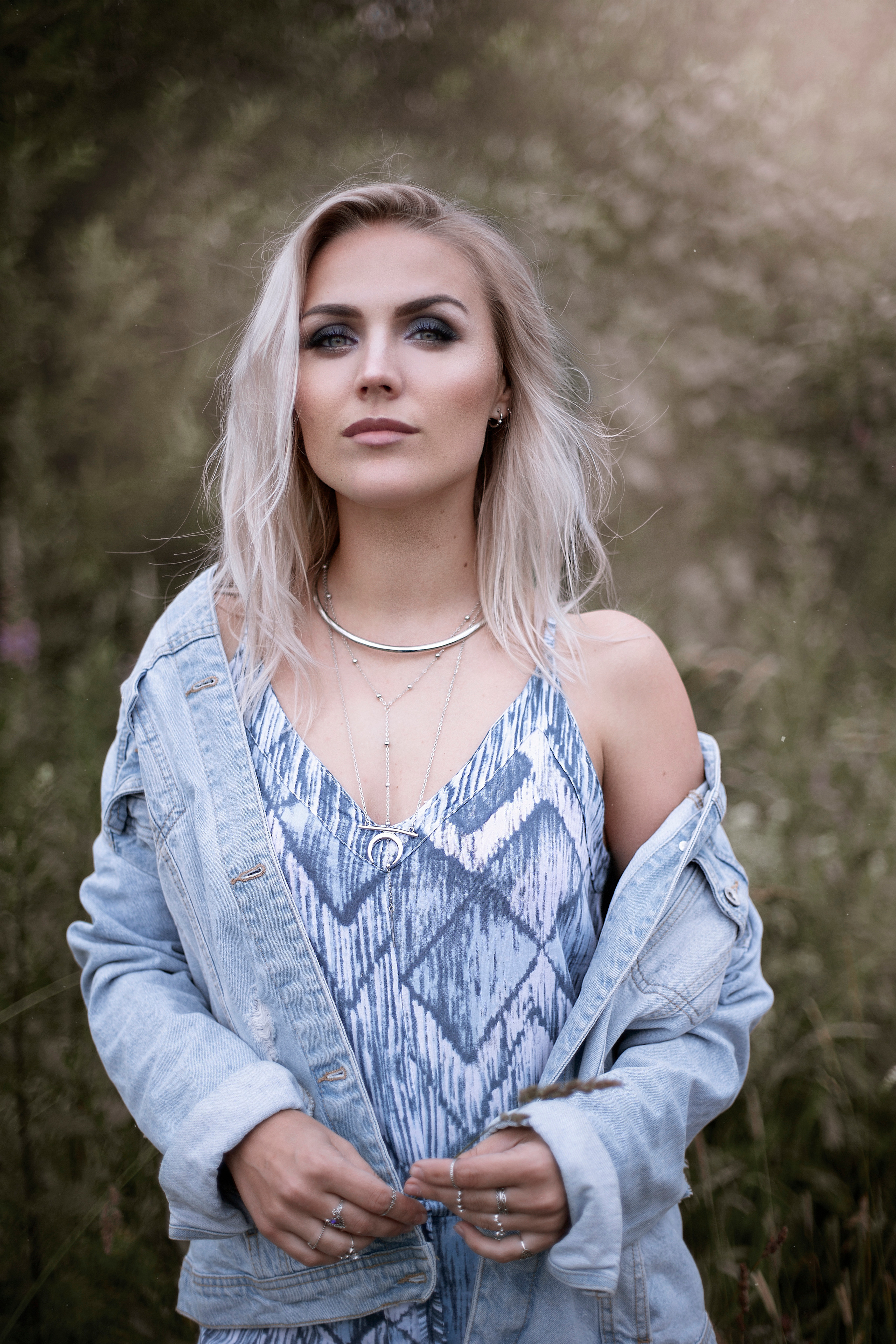 Maria — windy weather. Photographer in Belgium