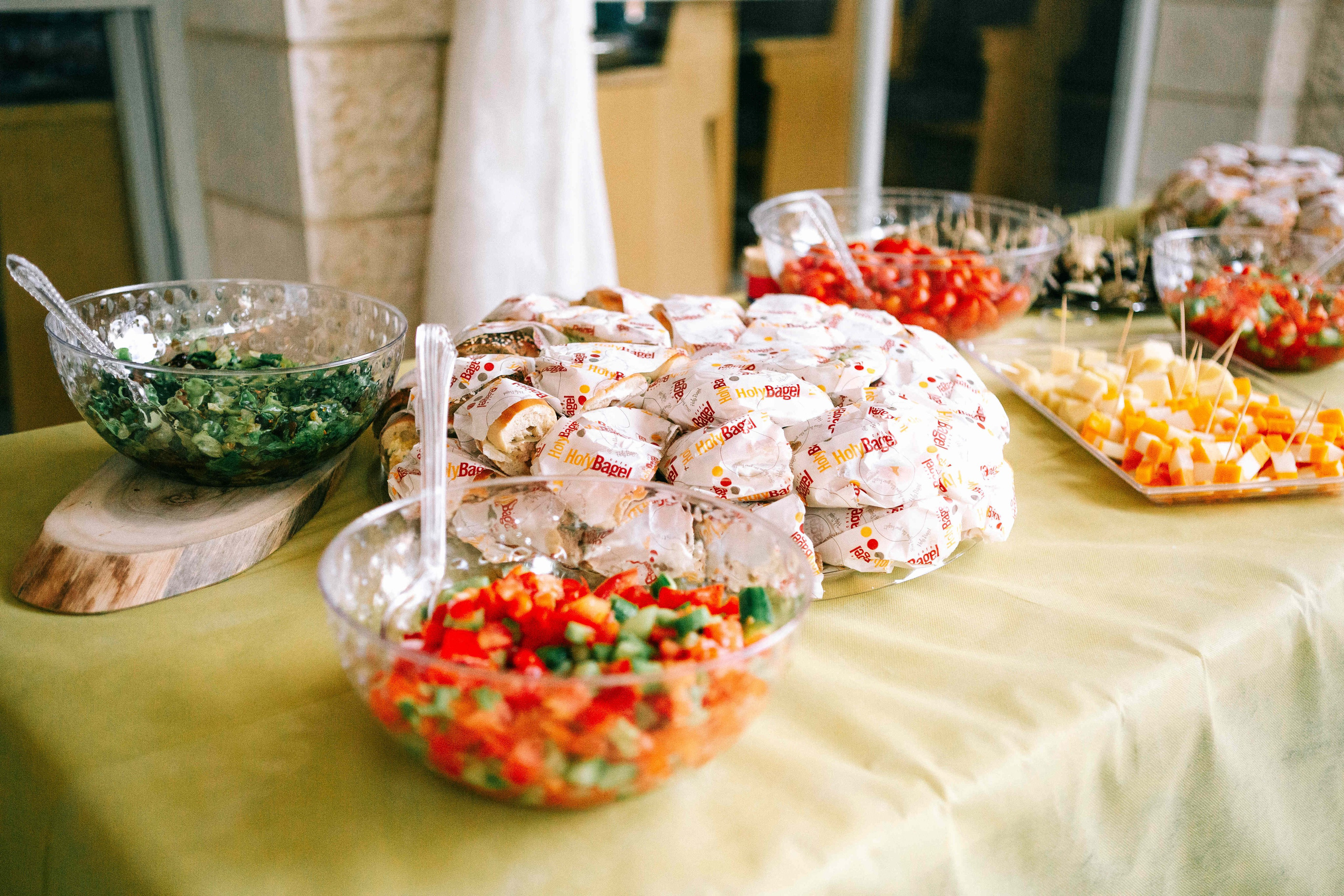 BRITH MILA IN THE SMALL SYNAGOGUE. PHOTOGRAPHER IN ISRAEL