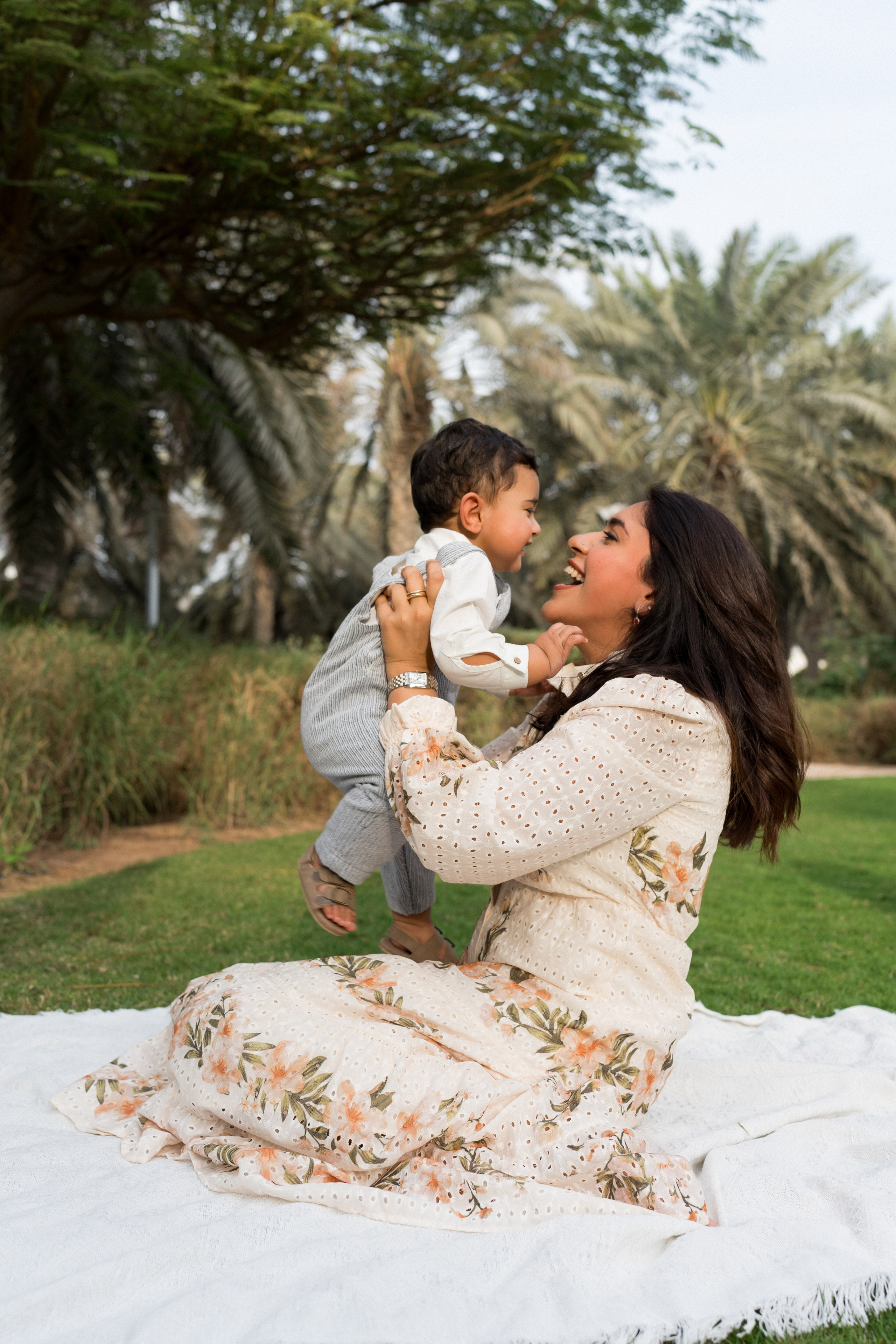 Um Al Amarat First Birthday. Professional Photographer Abu Dhabi, Dubai — Yulia Ismoilova | 2025