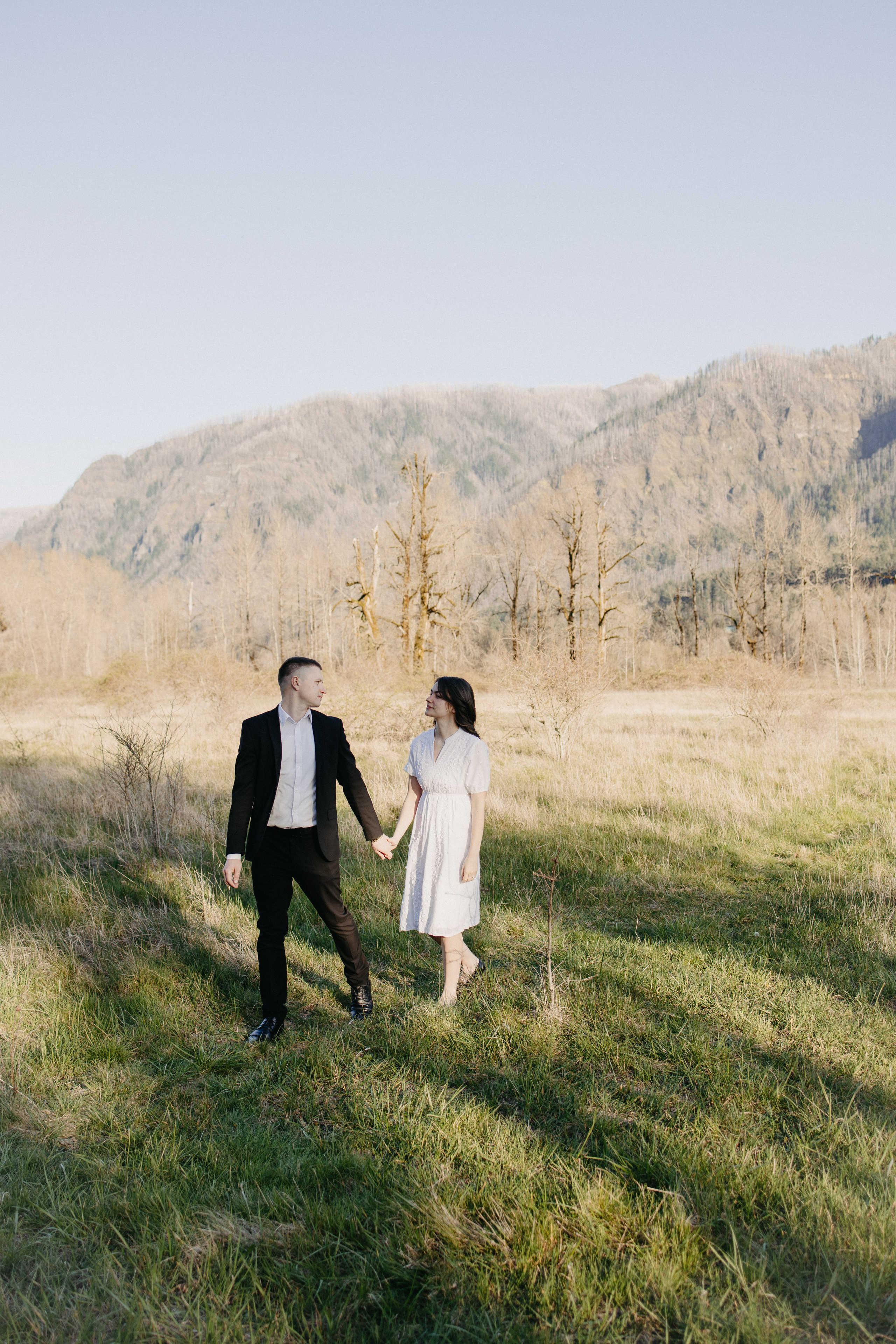 Engagement. Eikanmedia | Photographer and videographer capturing weddings, families, engagements, pregnancy & newborns | Vancouver, WA | USA