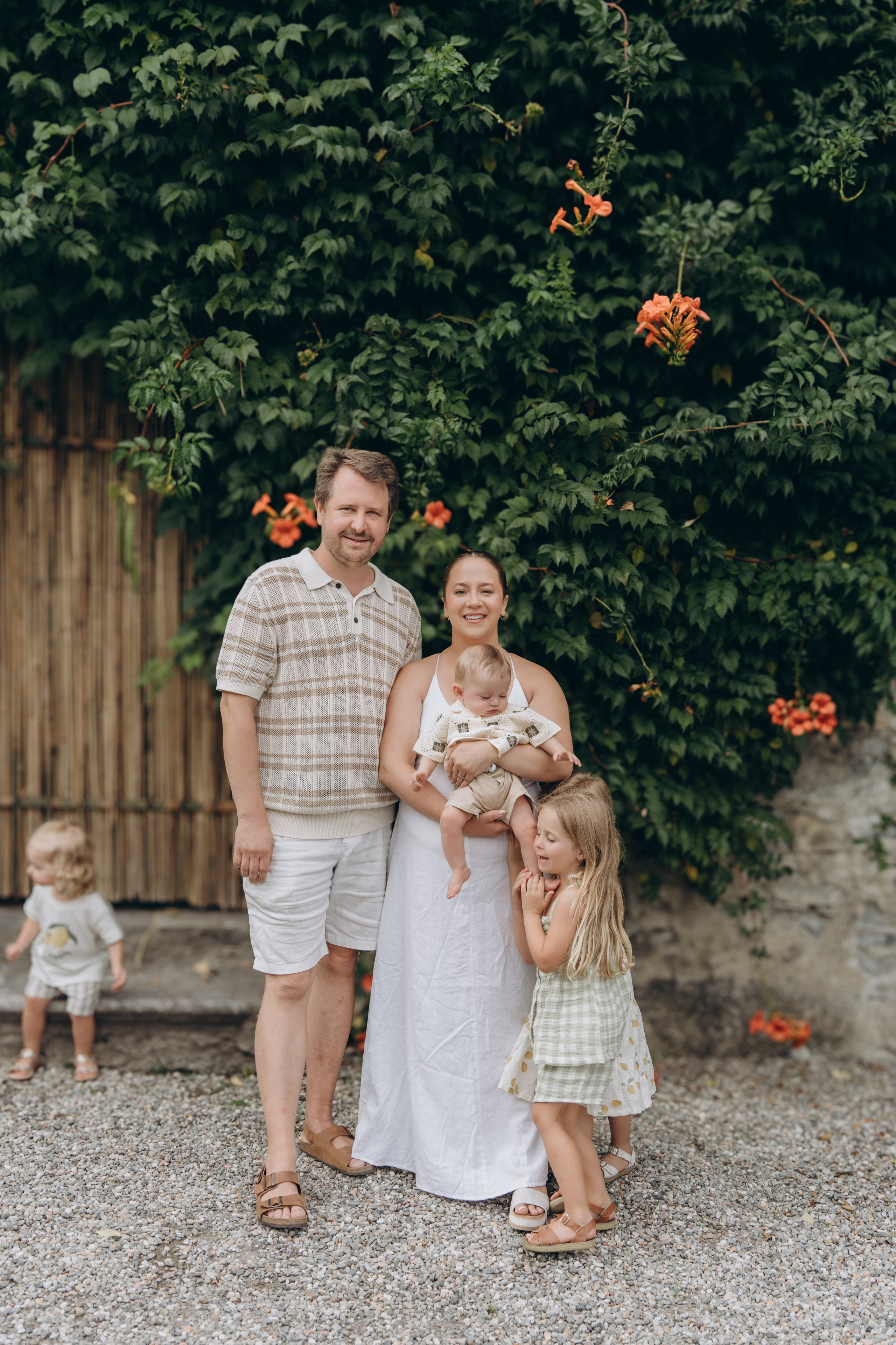Family moments in Como Lake. PHOTOGRAPHER IN ITALY