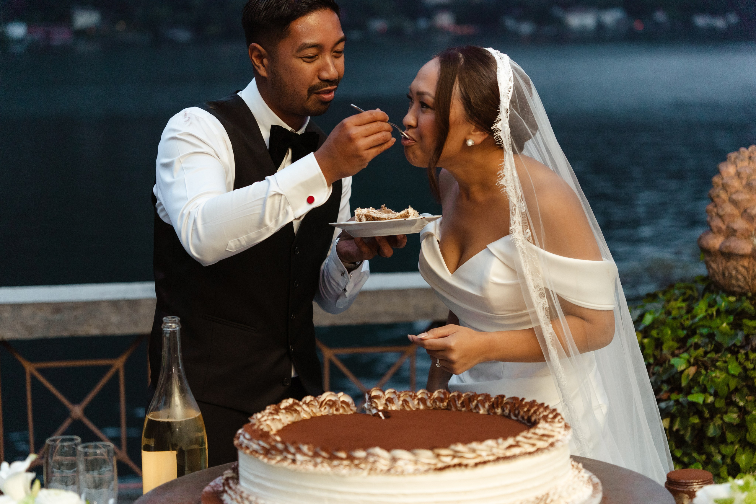 BEATRICE AND RAFAELE_LAKE COMO_Villa Regina Teodolinda. PHOTOGRAPHER IN ITALY