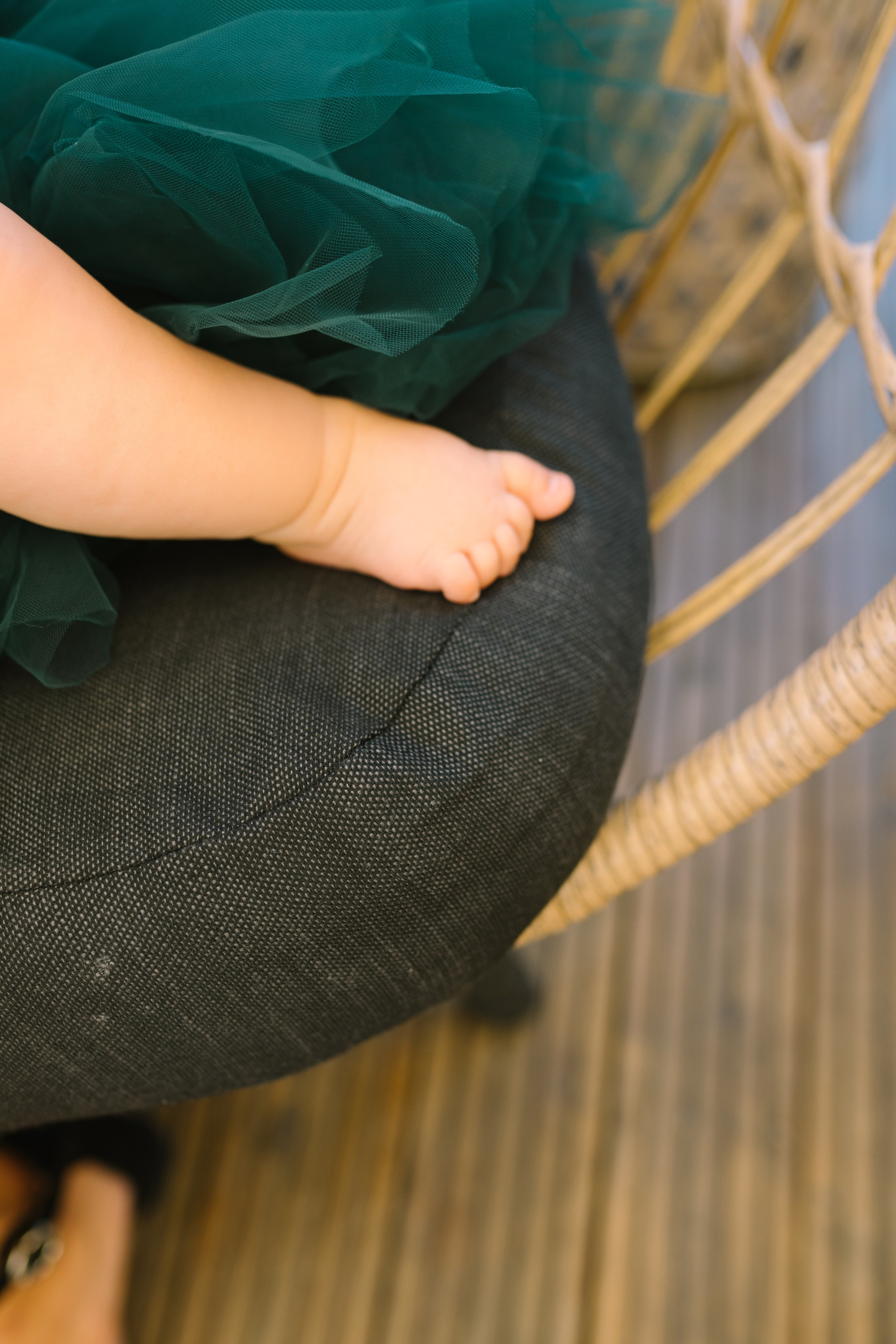 Fotografie de Eveniment Brașov: Povești Vizuale | Mădălina Beda. Madalina Beda- Artist vizual, fotograf, doula la nastere, consultant babywearing Brasov si in toata tara