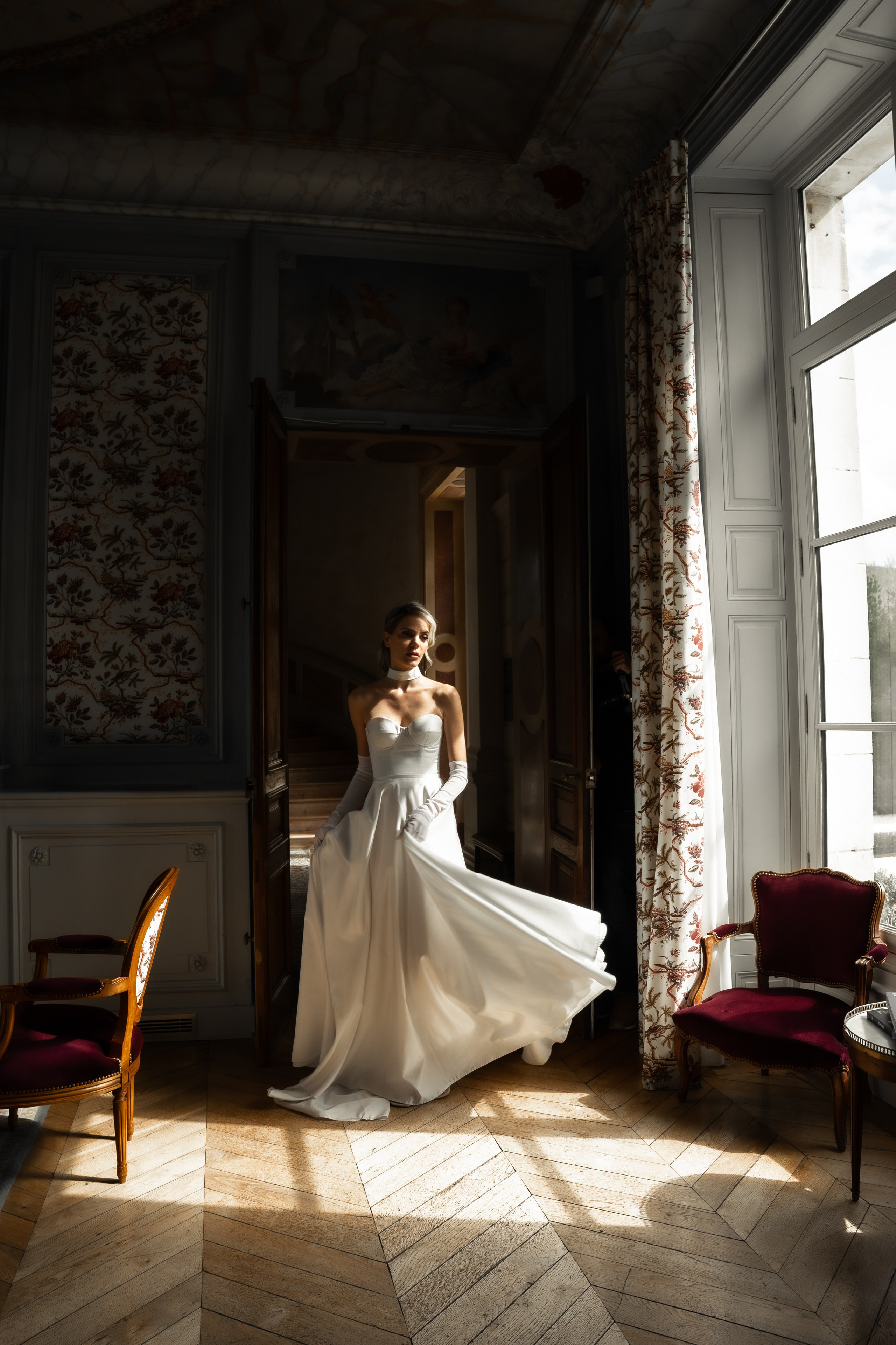 Chateau elopement inspiration. Wedding photographer in Paris Oksana Shum