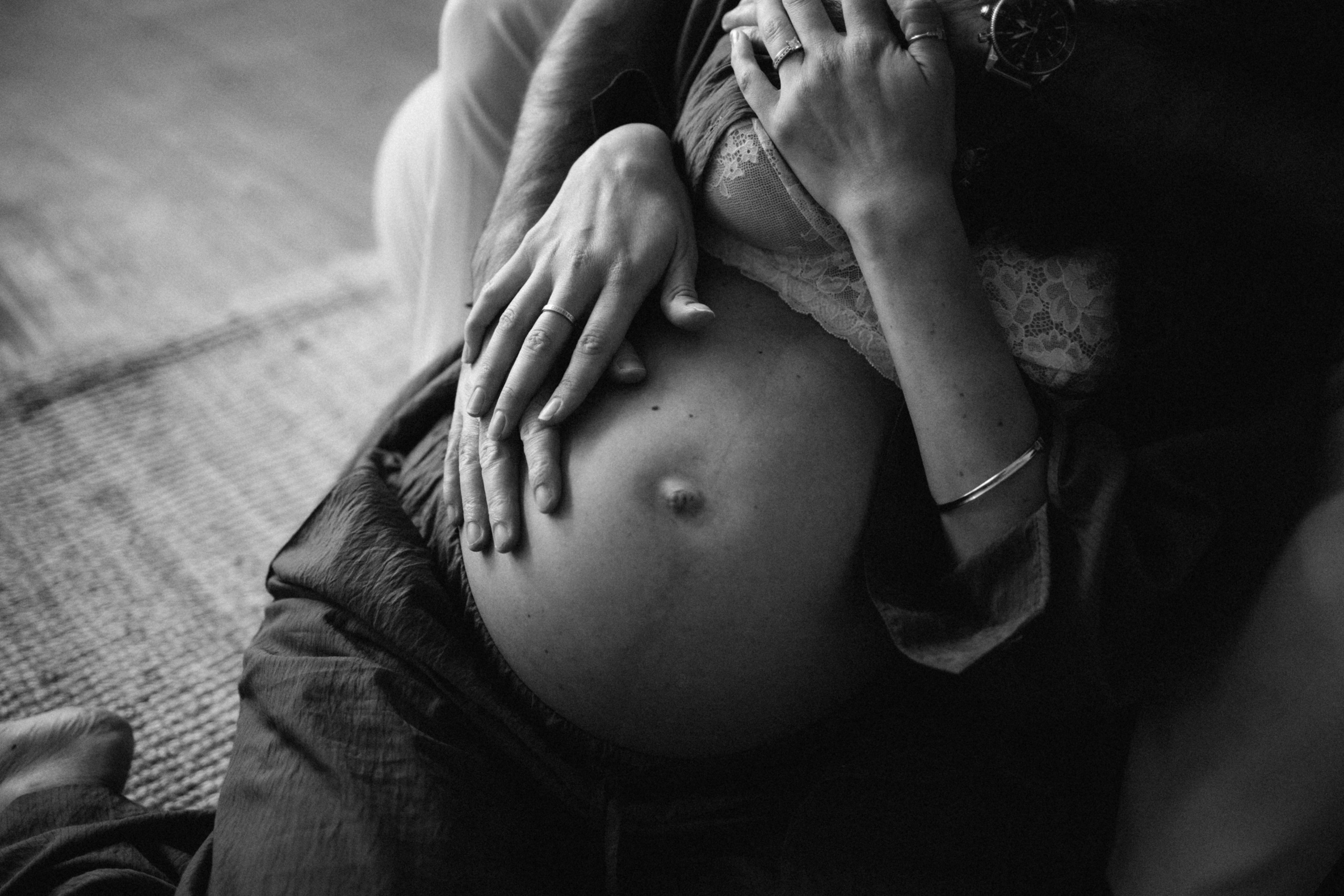 Pregnancy. Photographer in Milton Keynes, Northampton & London — Wedding, Family & Portrait Photography