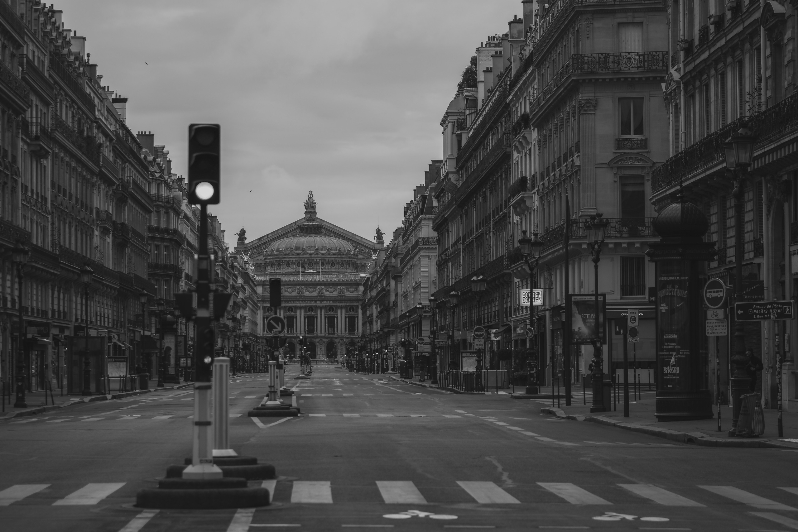 PARIS. Photographe Karen Tatevosian
