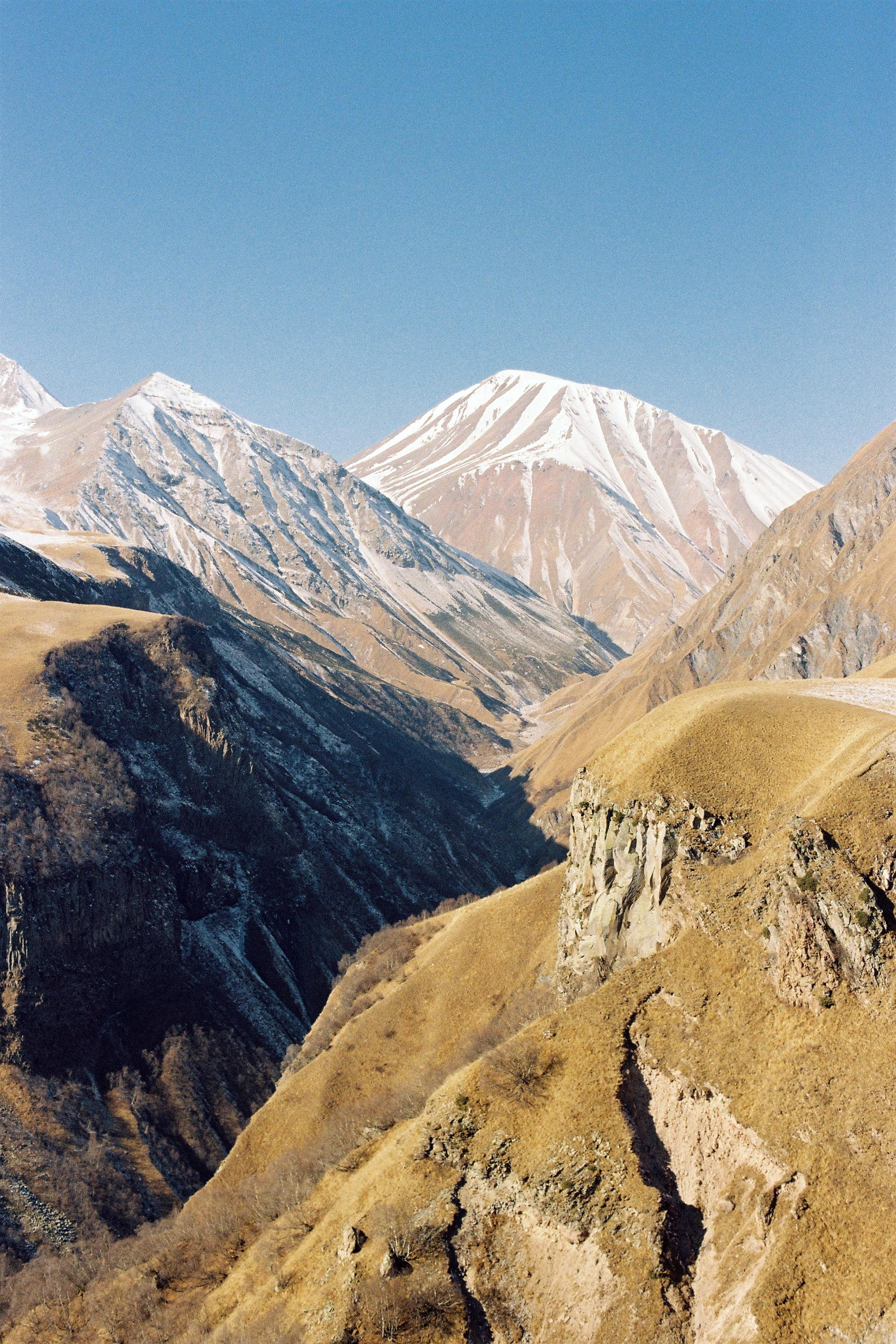 Пленка (Сентябрь — Март). Фотограф Тбилиси Саша Мороз