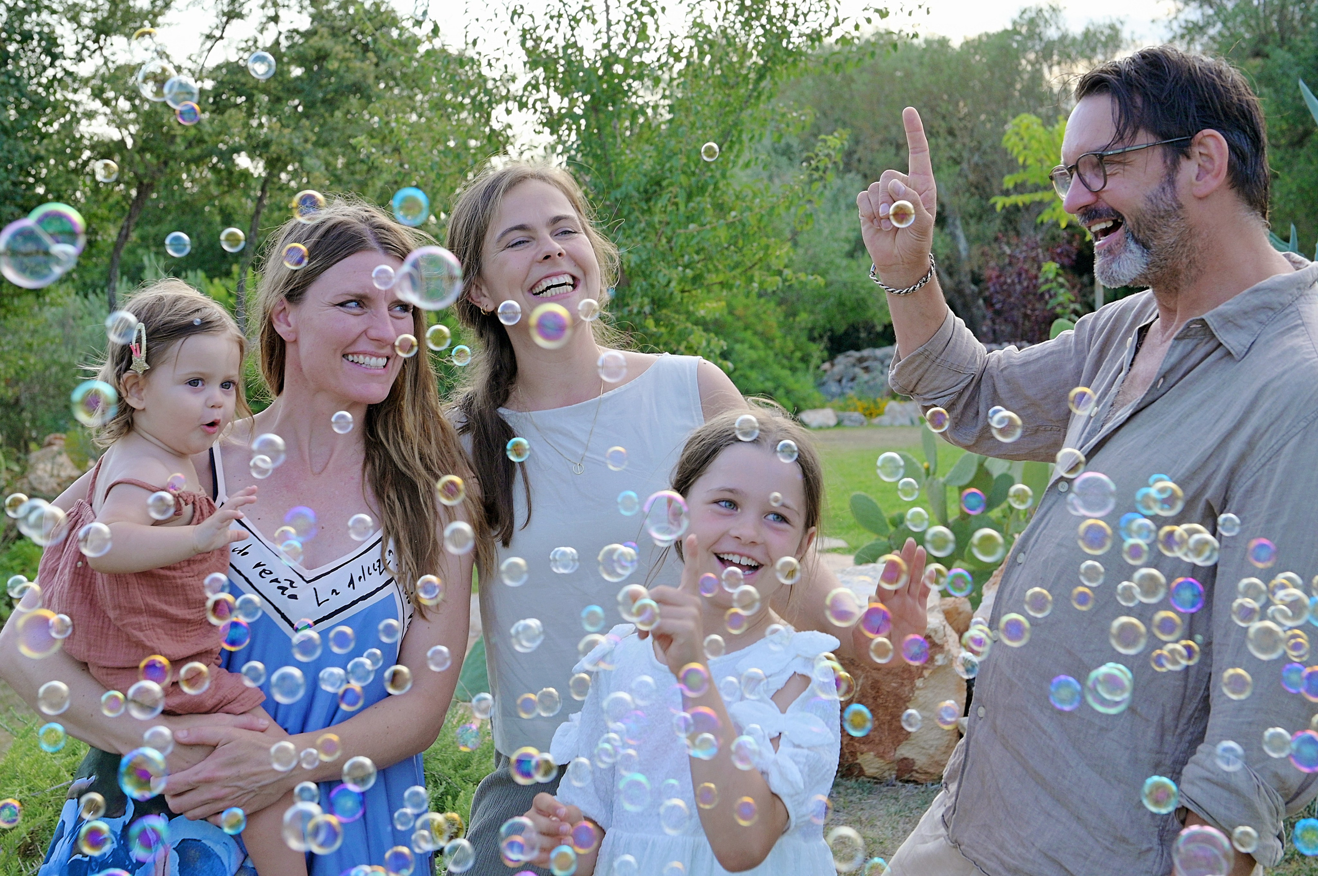 Big Family Story at a Masseria in Puglia. Fotografa in Puglia e Roma — Servizi fotografici romantici in Italia