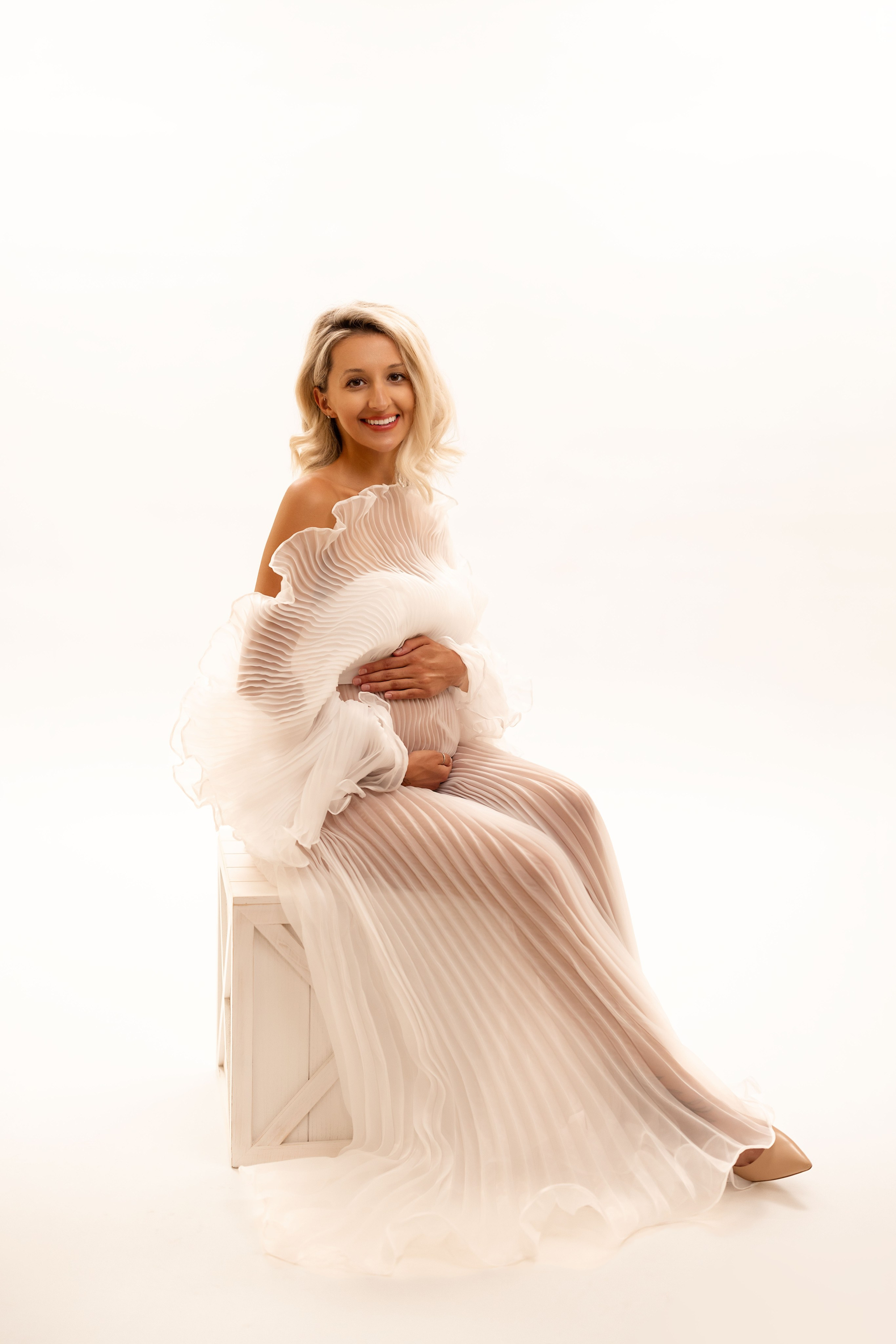 Maternity. Newborn photographer Sacramento