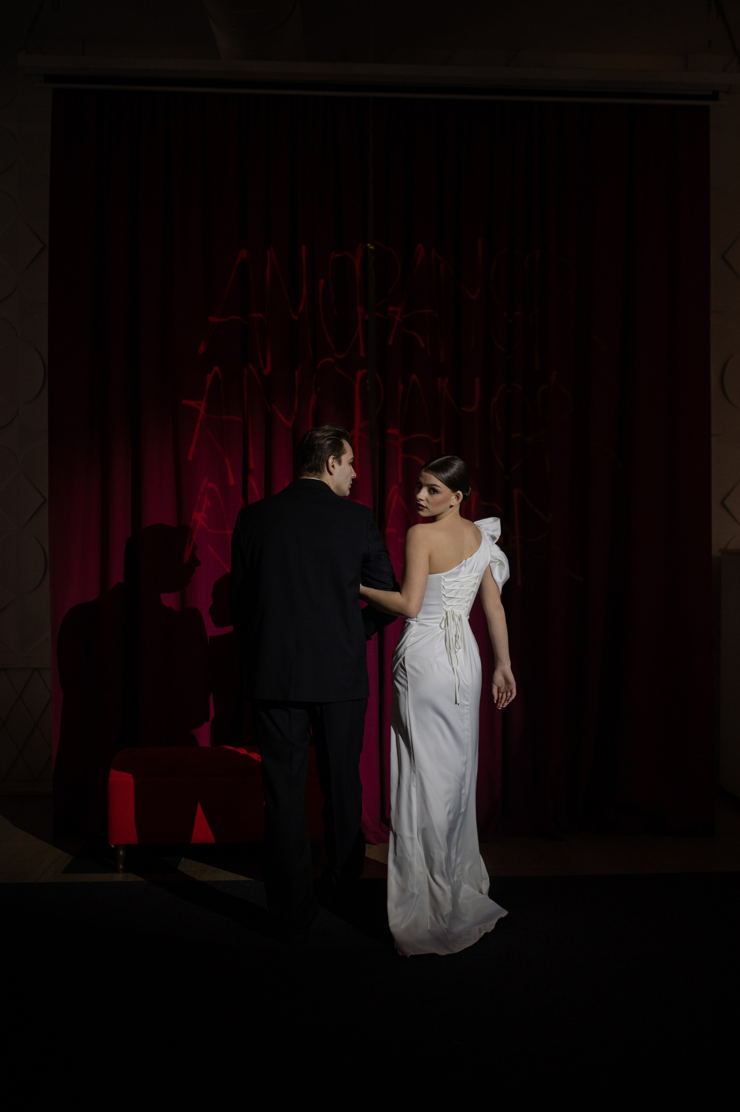 RED. Wedding and commercial photographer