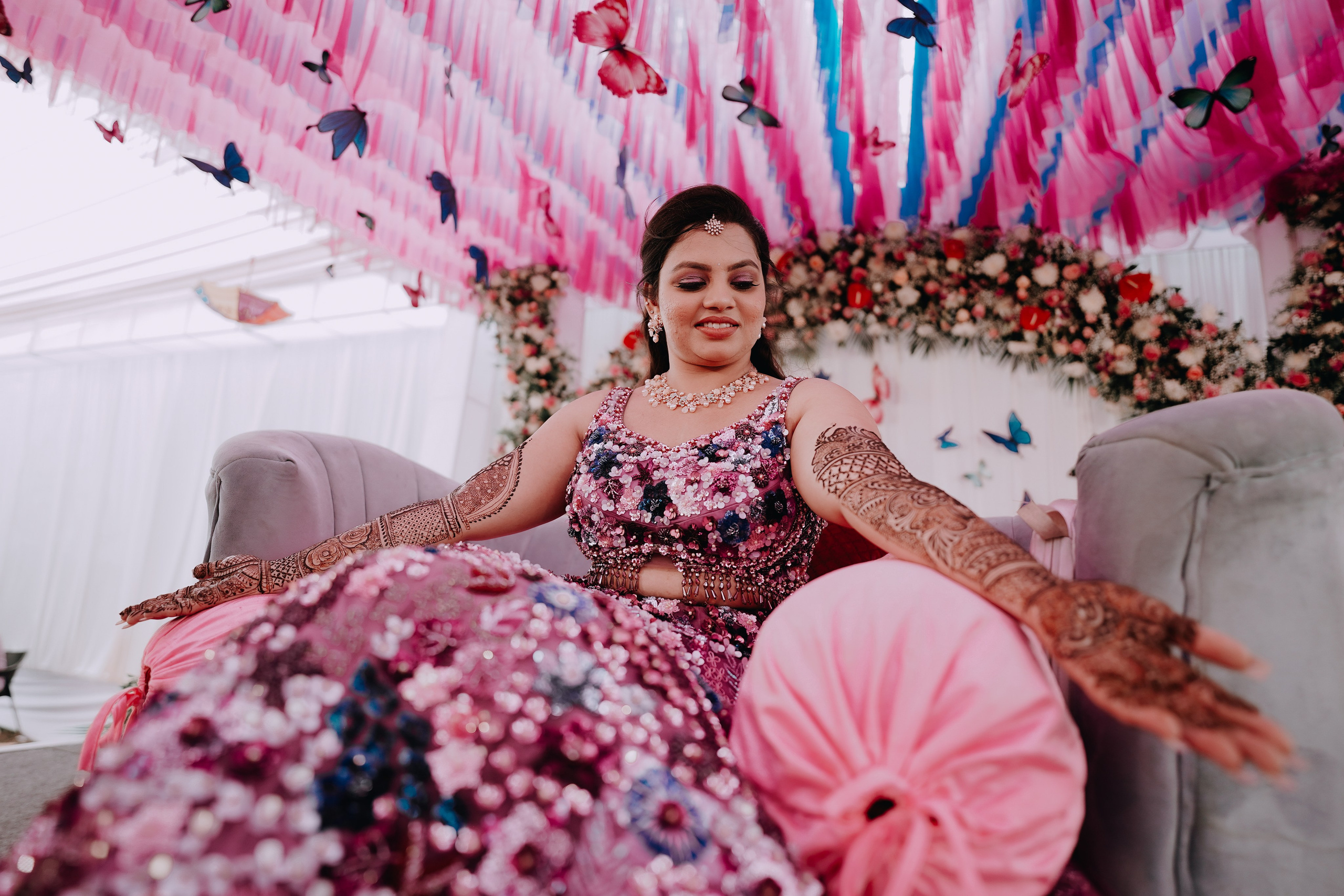 HALDI & MEHANDI. Wedding photographer Stalen Robert