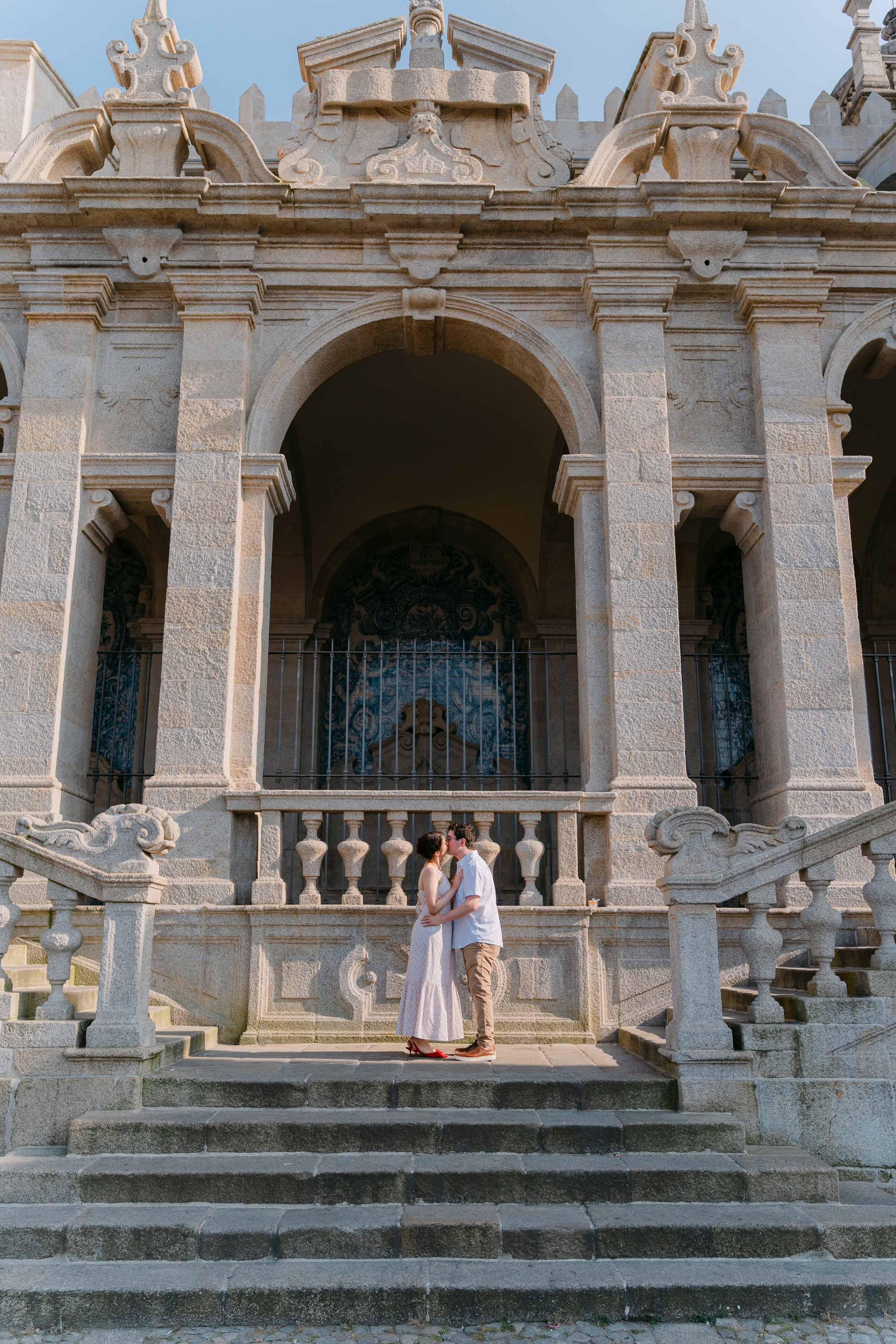 Wedding proposal at Senhor da Pedra. Fotógrafo de casamentos e ensaios para casais em Porto
