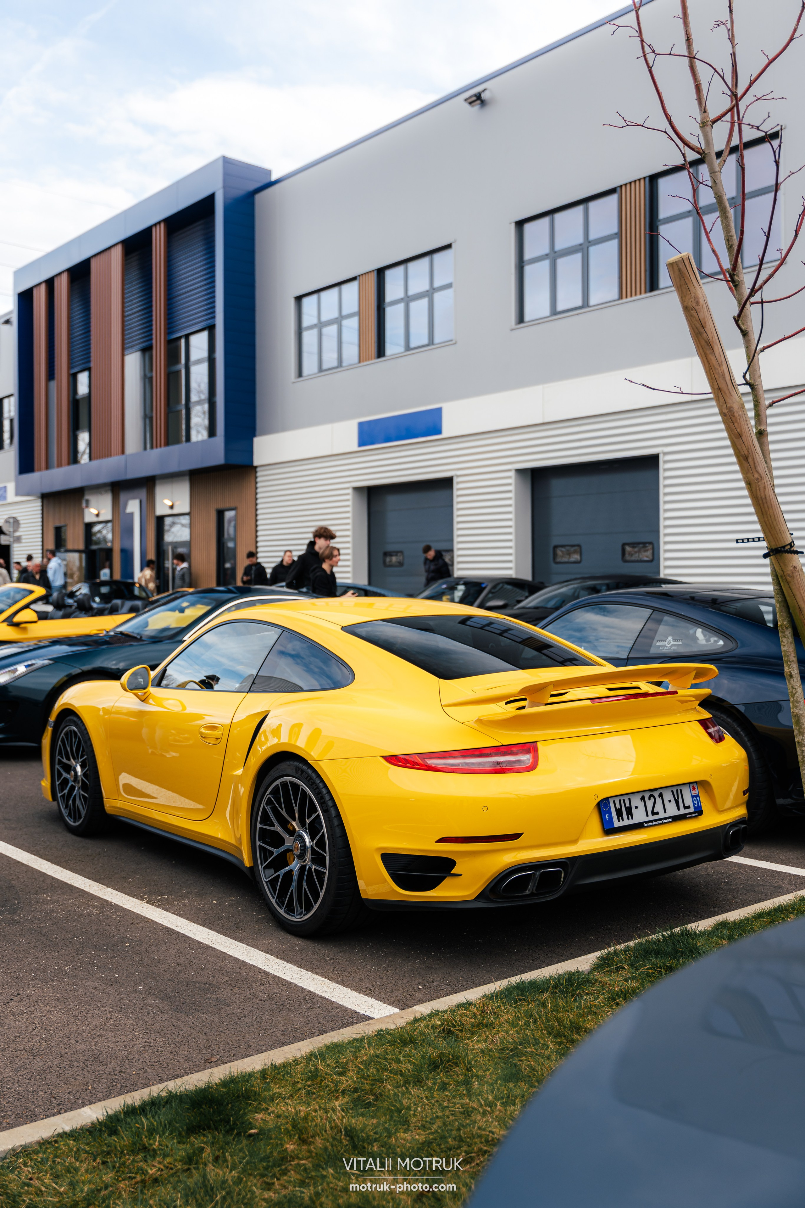 Cars and Coffee 9 mars — BEMA. Photographe de voitures à Paris — Vitalii Motruk