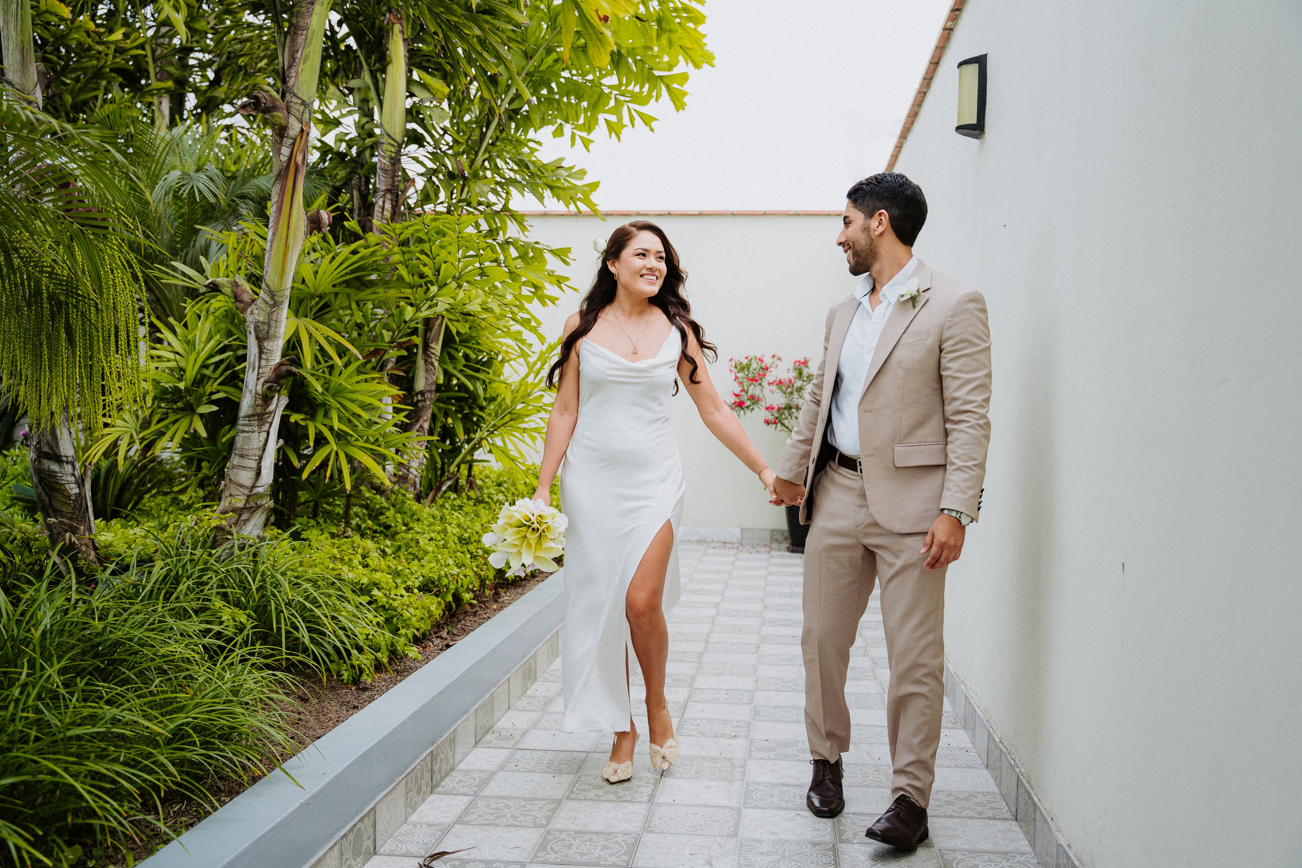 Boda civil. Fotógrafo de Bodas en Lima | Ronhy Altamirano. Fotografía narrativa y cinematográfica para bodas, quinceañeras y eventos exclusivos