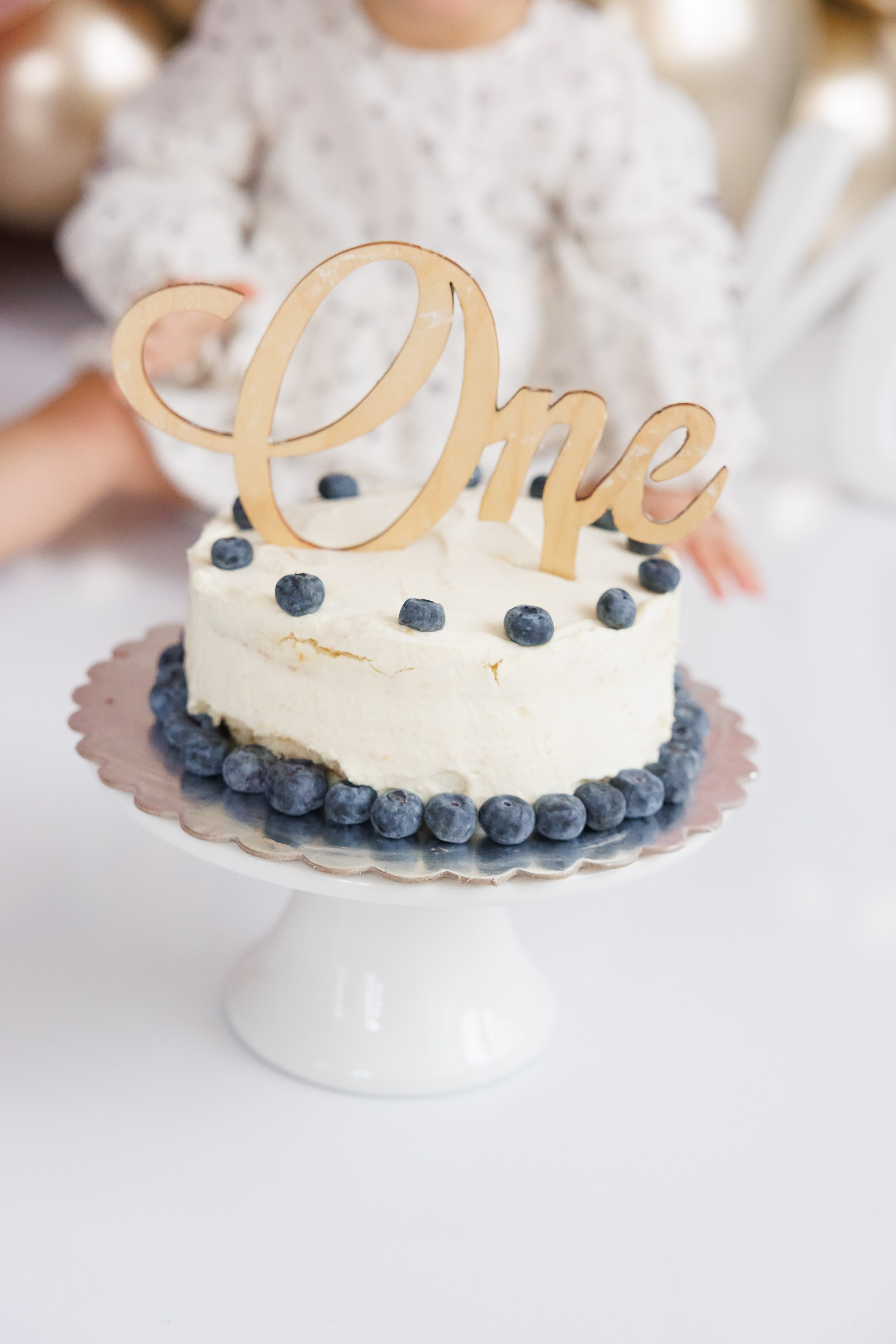 Smash cake. Фотограф Ирина Йотова