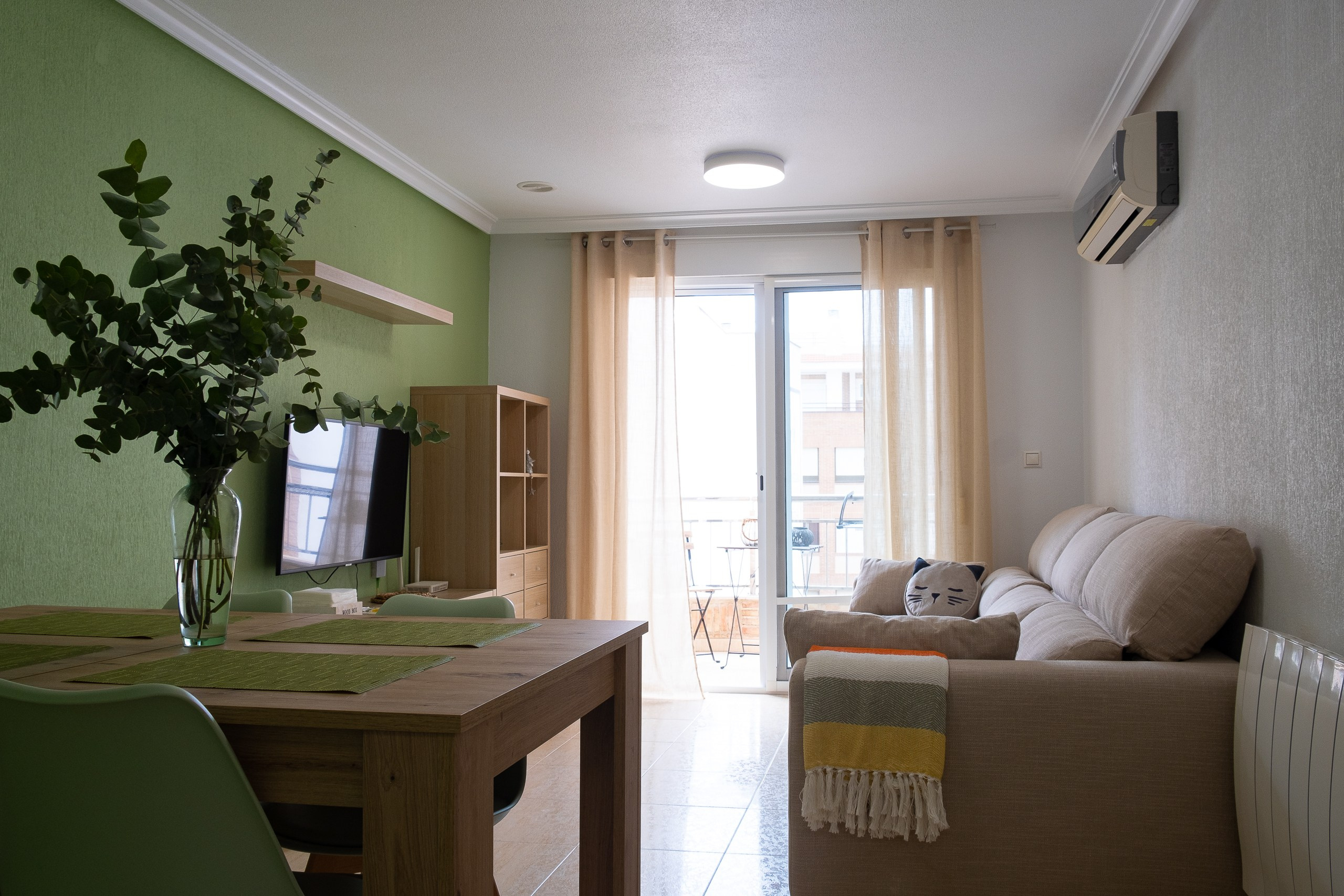 Интерьерная съемка квартиры под аренду в Испании